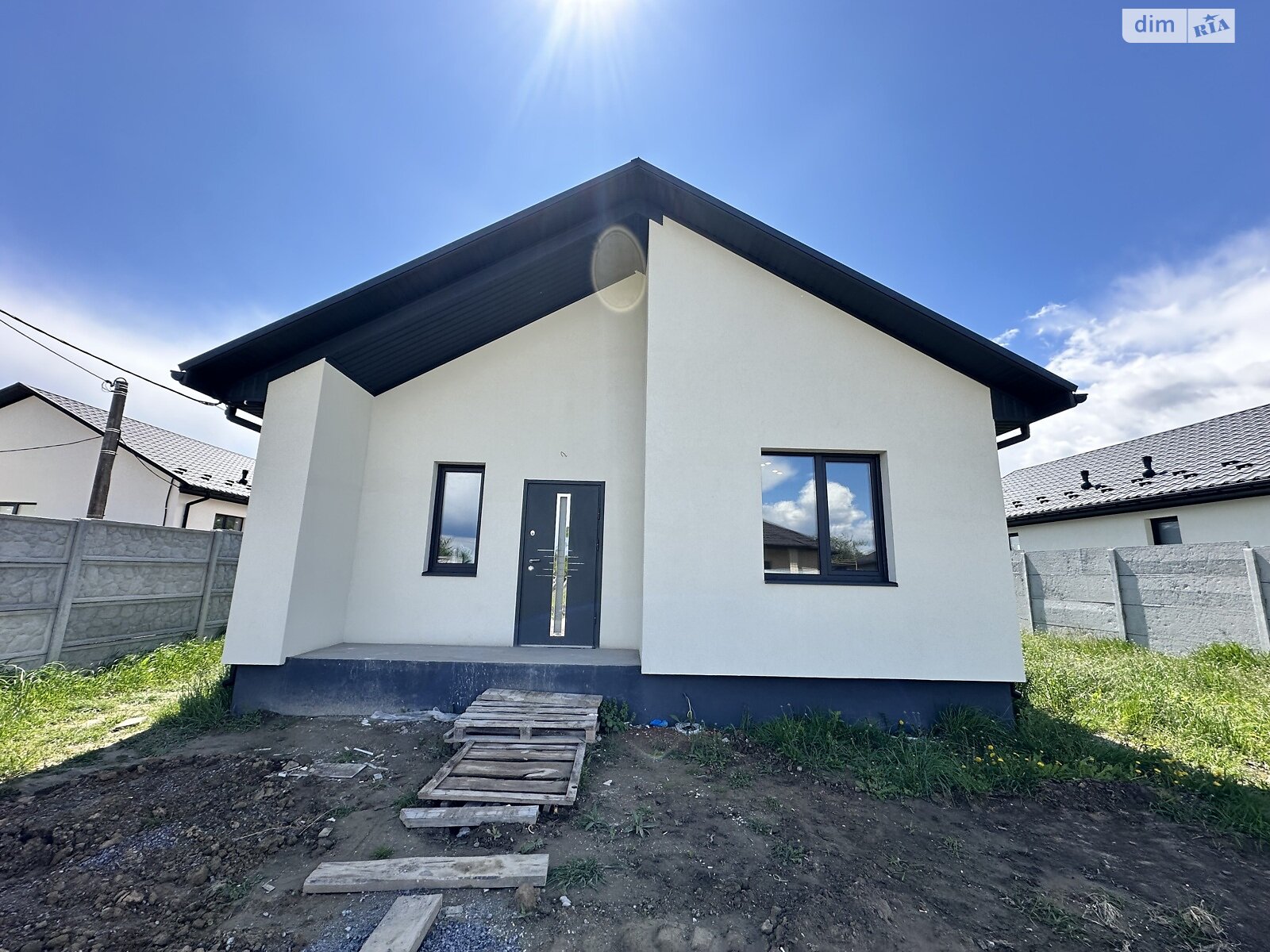 одноэтажный дом с ремонтом, 90 кв. м, кирпич. Продажа в Винницких Хуторах фото 1