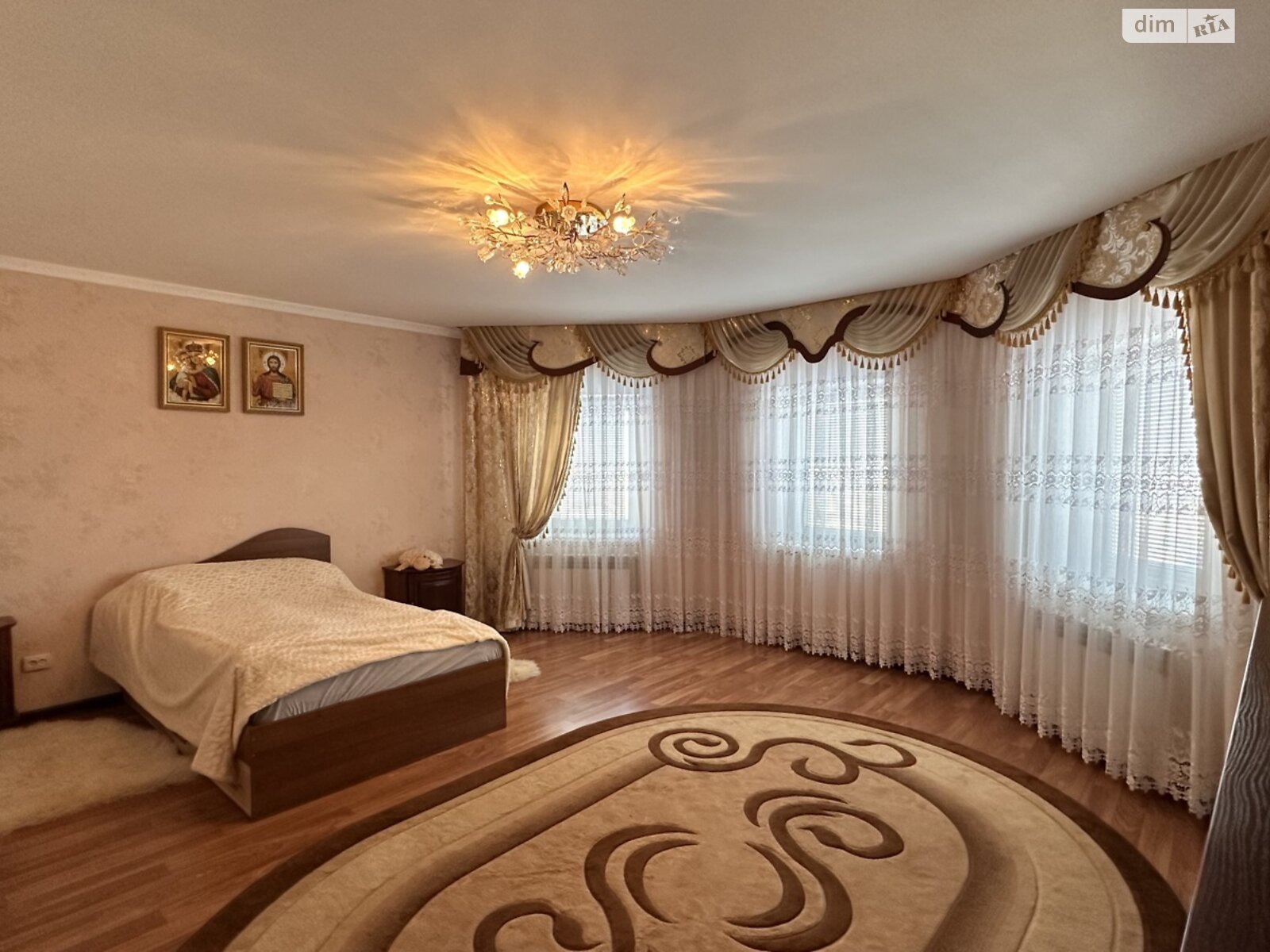 двухэтажный дом с гаражом, 300 кв. м, кирпич. Продажа в Винницких Хуторах фото 1 двухэтажный дом с гаражом, 300 кв. м, кирпич. Продажа в Винницких Хуторах фото 1