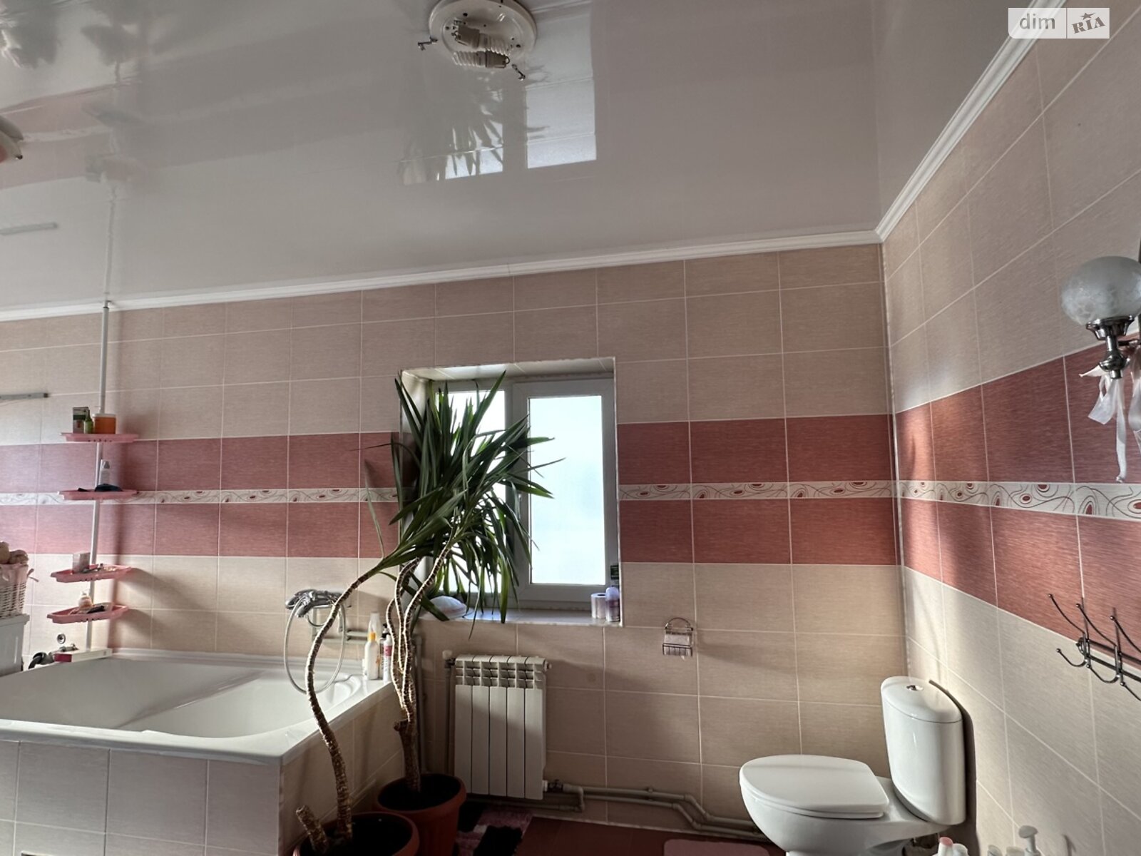 двухэтажный дом с гаражом, 300 кв. м, кирпич. Продажа в Винницких Хуторах фото 1 двухэтажный дом с гаражом, 300 кв. м, кирпич. Продажа в Винницких Хуторах фото 1