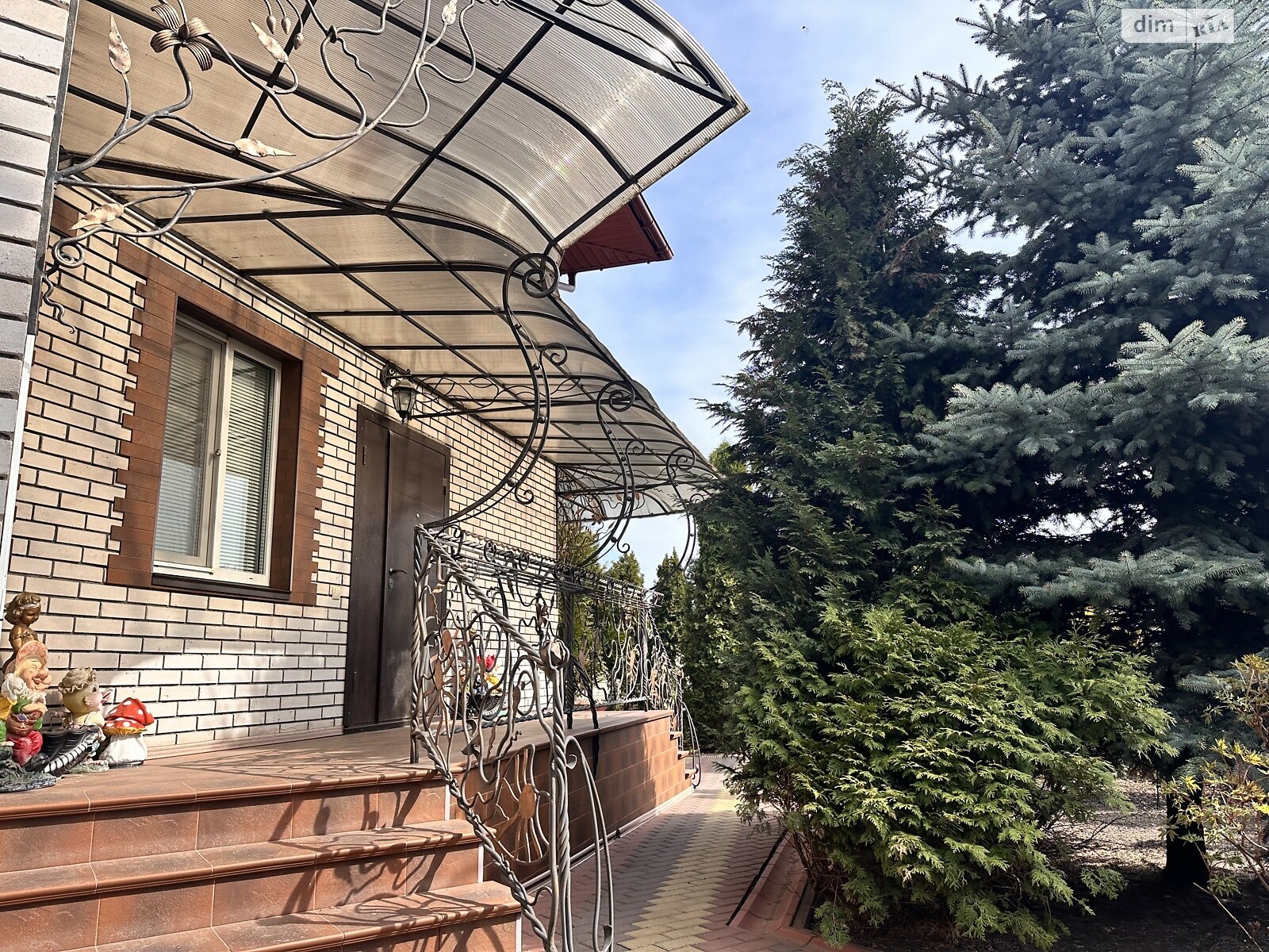 двухэтажный дом с гаражом, 300 кв. м, кирпич. Продажа в Винницких Хуторах фото 1 двухэтажный дом с гаражом, 300 кв. м, кирпич. Продажа в Винницких Хуторах фото 1