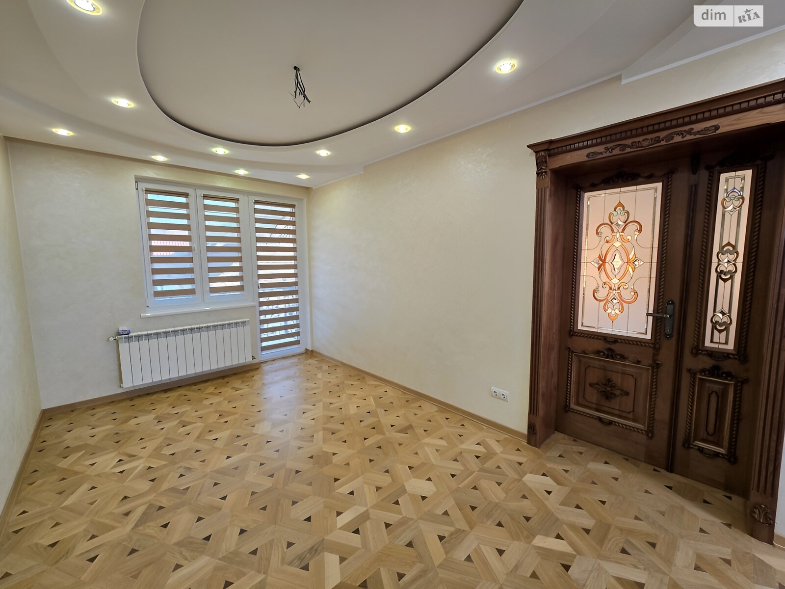 двухэтажный дом с гаражом, 252.5 кв. м, кирпич. Продажа в Виноградове фото 1 двухэтажный дом с гаражом, 252.5 кв. м, кирпич. Продажа в Виноградове фото 1