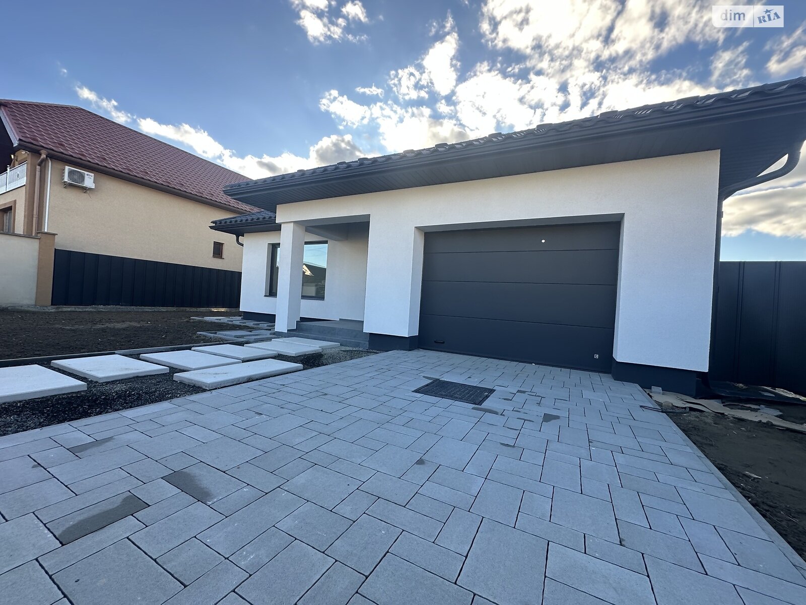 одноповерховий будинок з гаражем, 160 кв. м, газобетон. Продаж в Виноградові, район Виноградів фото 1 одноповерховий будинок з гаражем, 160 кв. м, газобетон. Продаж в Виноградові, район Виноградів фото 1