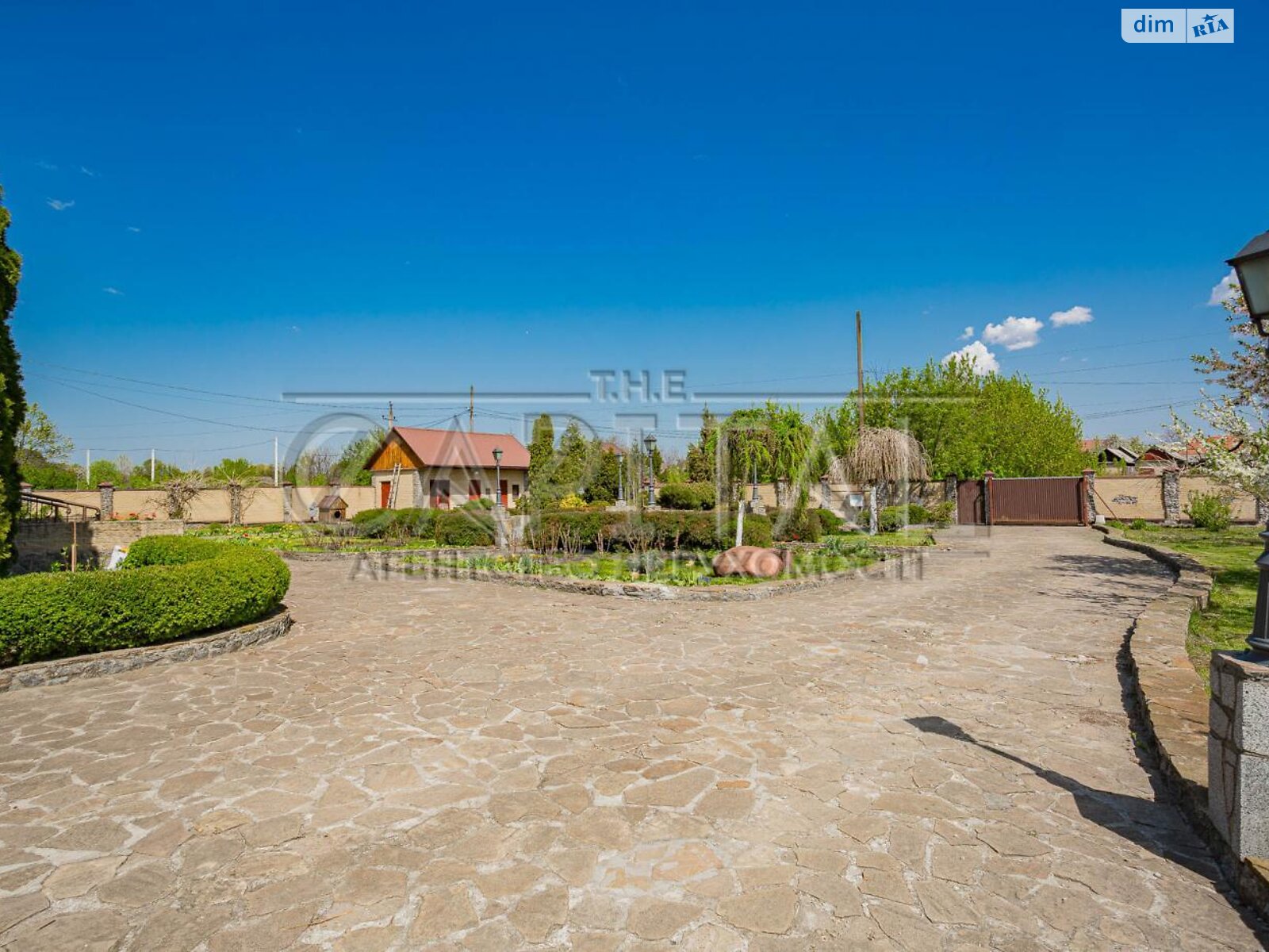 триповерховий будинок з гаражем, 380 кв. м, цегла. Продаж у Вишеньках фото 1 триповерховий будинок з гаражем, 380 кв. м, цегла. Продаж у Вишеньках фото 1