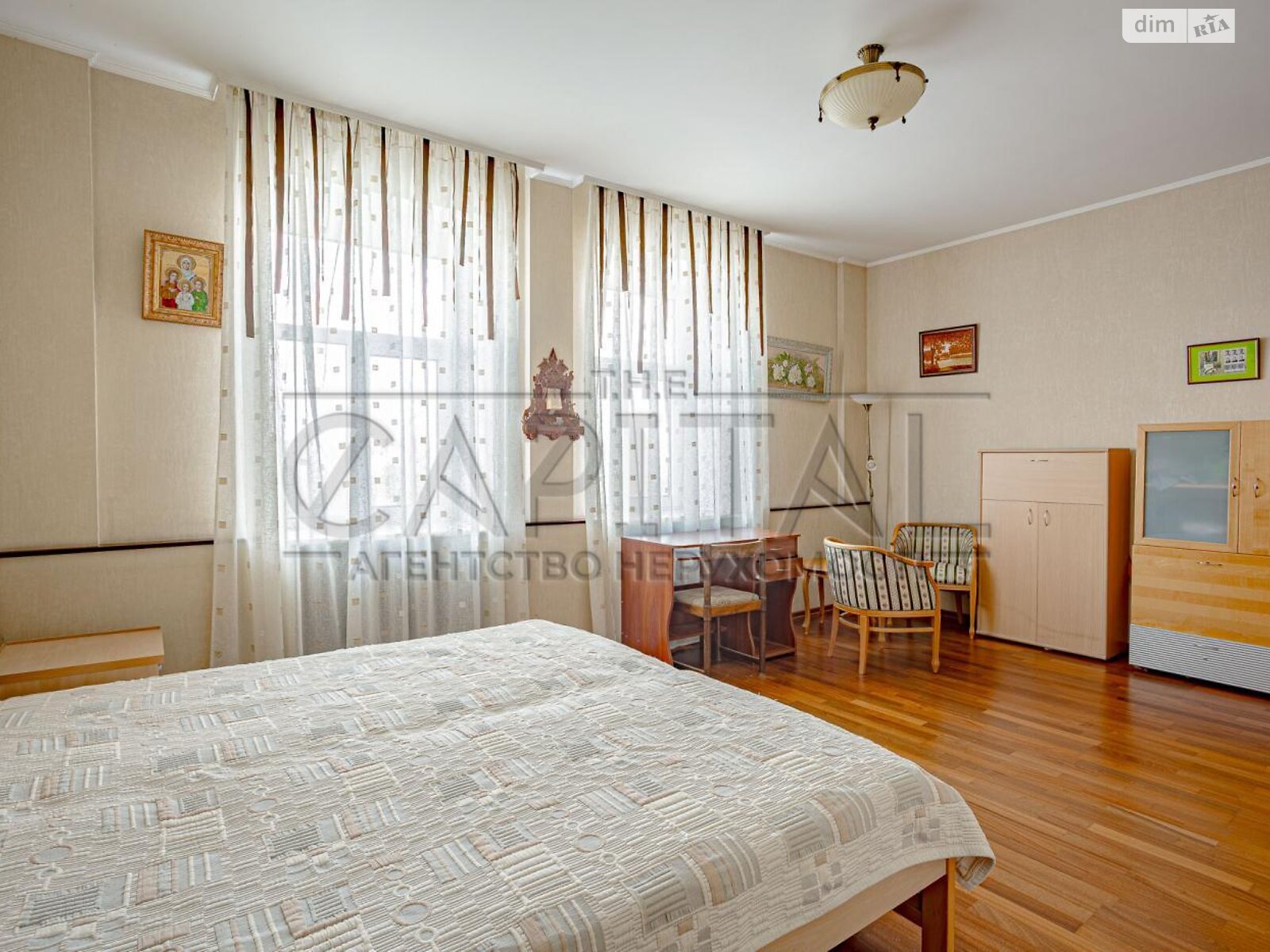трехэтажный дом с гаражом, 380 кв. м, кирпич. Продажа в Вишенки фото 1 трехэтажный дом с гаражом, 380 кв. м, кирпич. Продажа в Вишенки фото 1
