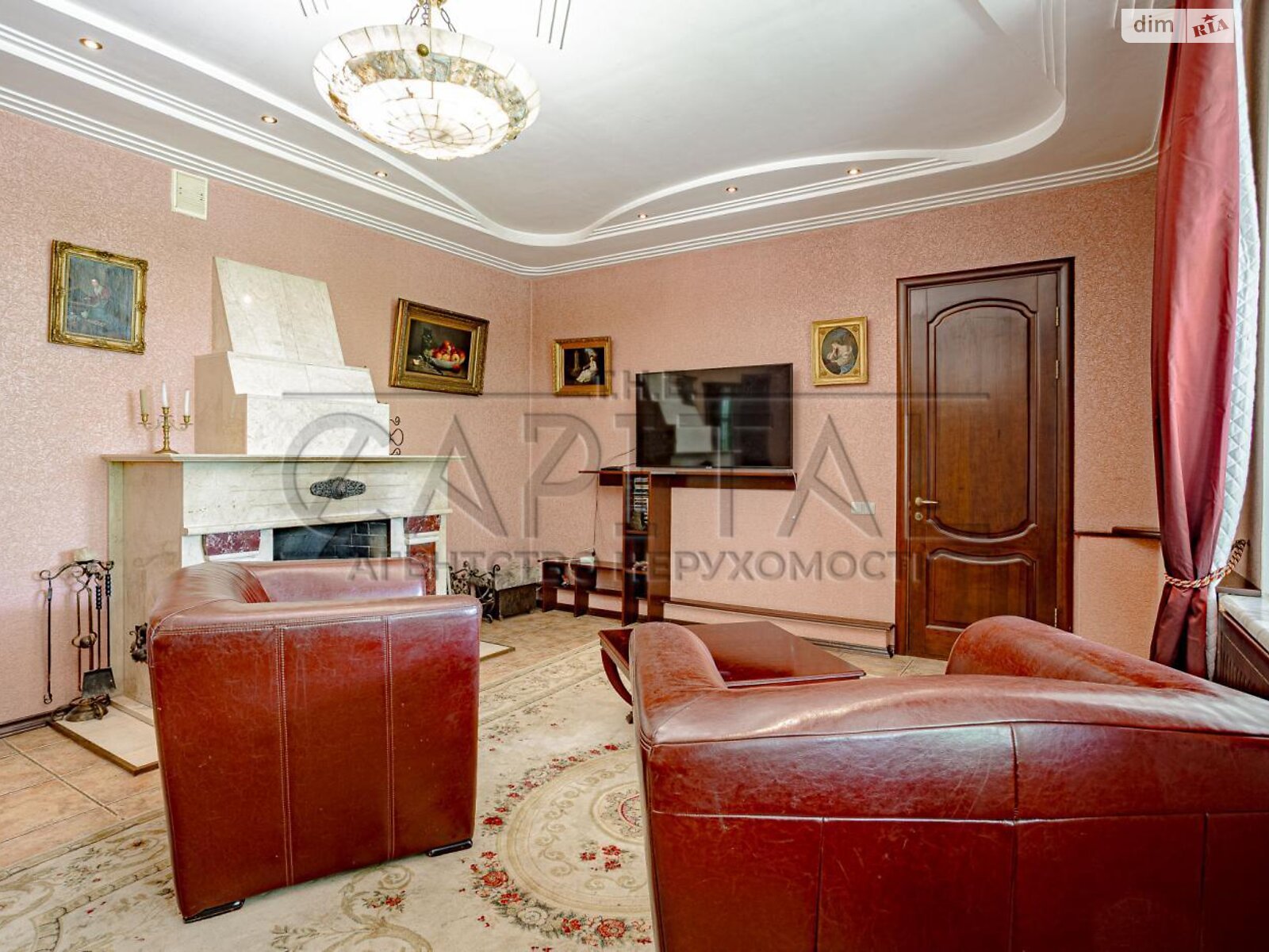 трехэтажный дом с гаражом, 380 кв. м, кирпич. Продажа в Вишенки фото 1 трехэтажный дом с гаражом, 380 кв. м, кирпич. Продажа в Вишенки фото 1