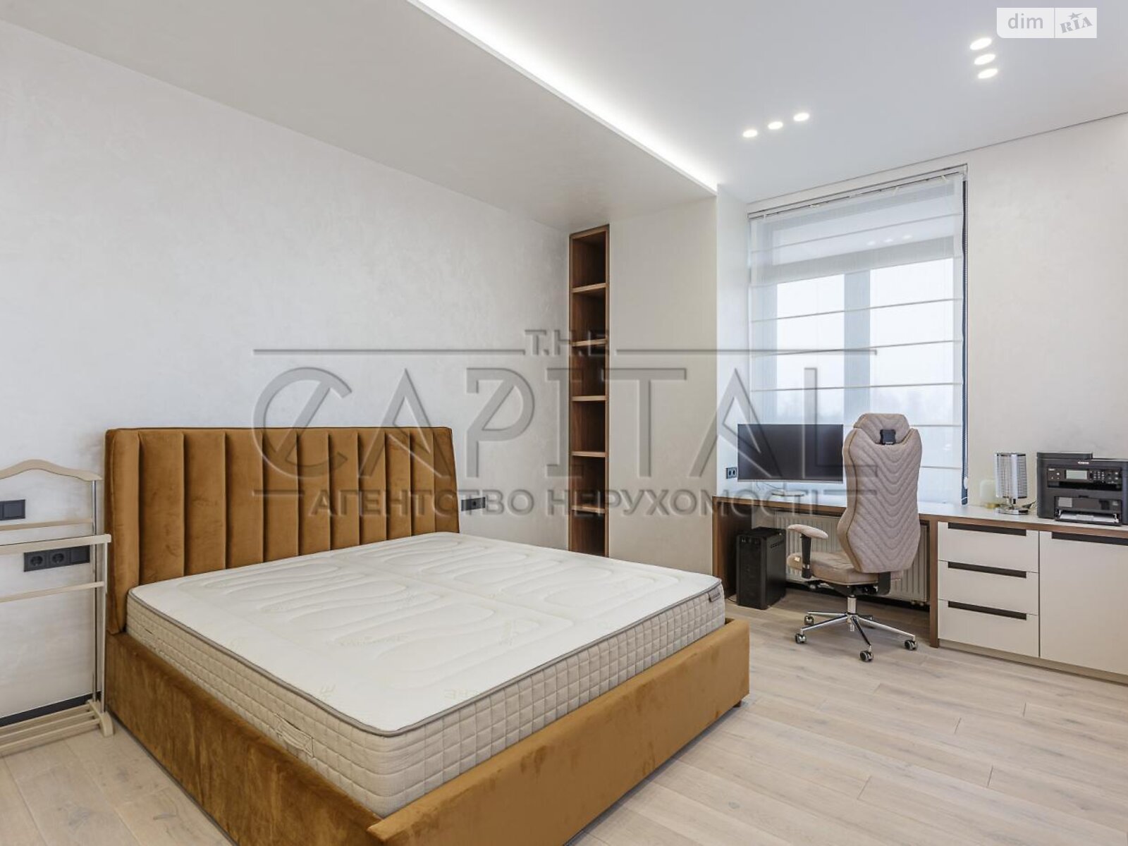 двухэтажный дом с балконом, 292.4 кв. м, кирпич. Продажа в Вишенки фото 1 двухэтажный дом с балконом, 292.4 кв. м, кирпич. Продажа в Вишенки фото 1