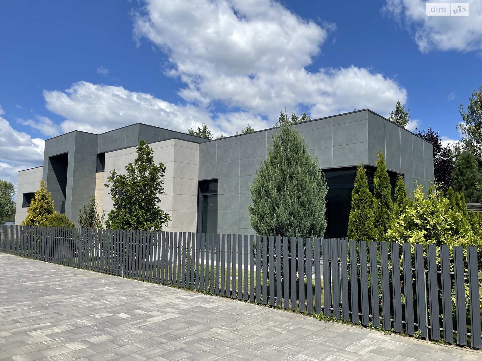 одноэтажный дом, 260 кв. м, пеноблок. Продажа в Вишенки фото 1