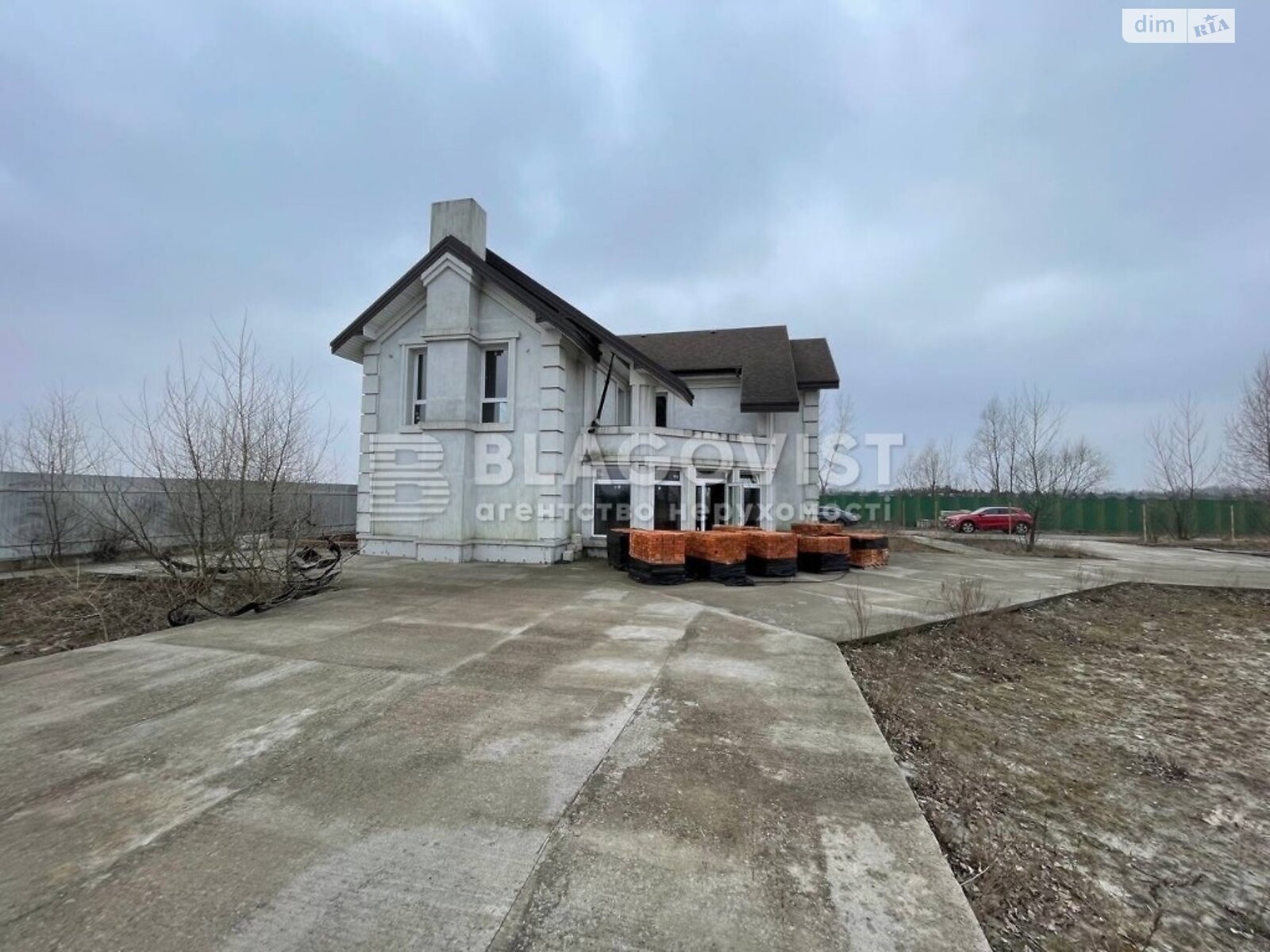 двухэтажный дом с балконом, 220 кв. м, кирпич. Продажа в Вишенки фото 1 двухэтажный дом с балконом, 220 кв. м, кирпич. Продажа в Вишенки фото 1