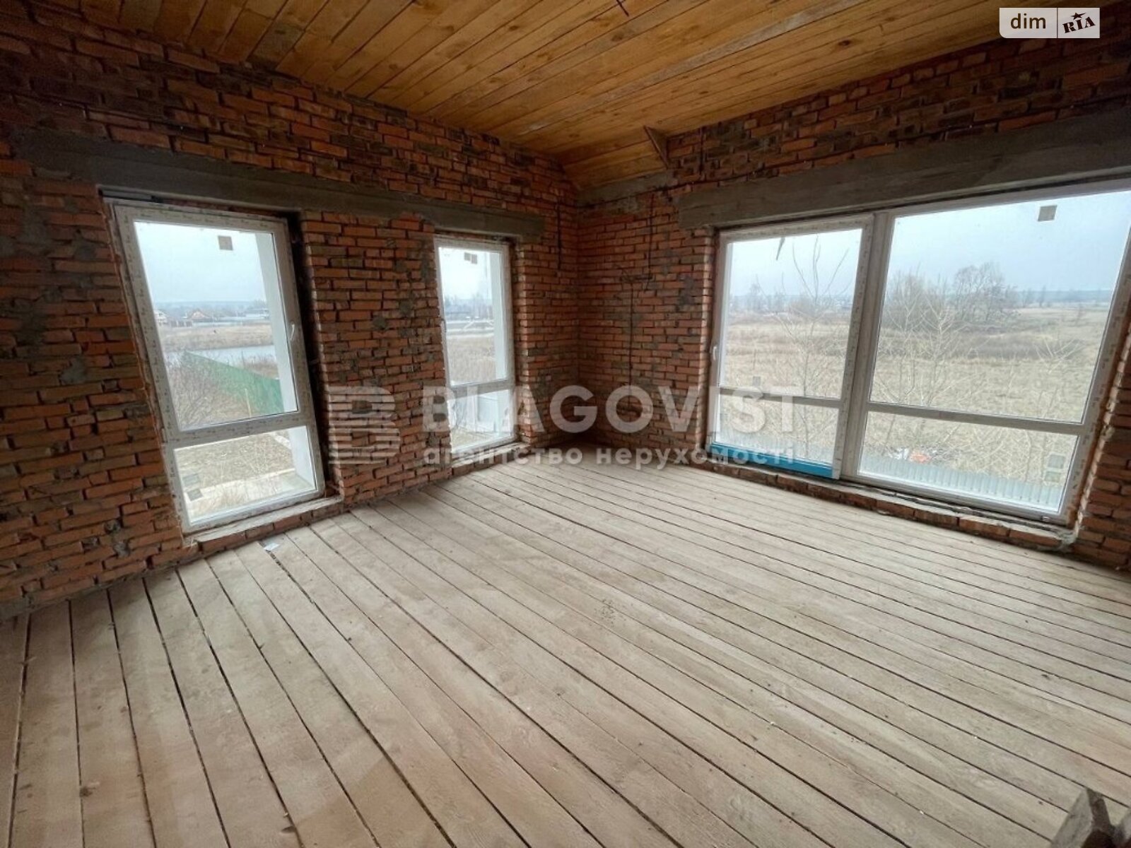 двухэтажный дом с балконом, 220 кв. м, кирпич. Продажа в Вишенки фото 1 двухэтажный дом с балконом, 220 кв. м, кирпич. Продажа в Вишенки фото 1