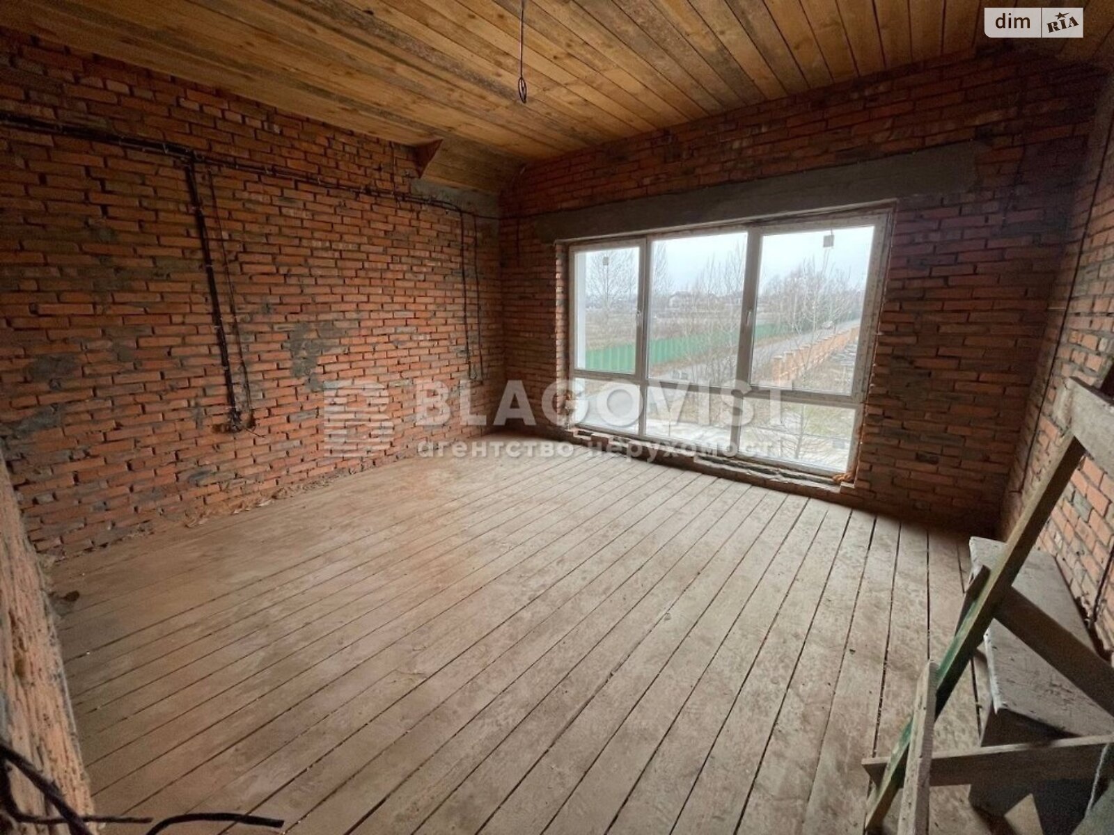 двухэтажный дом с балконом, 220 кв. м, кирпич. Продажа в Вишенки фото 1 двухэтажный дом с балконом, 220 кв. м, кирпич. Продажа в Вишенки фото 1