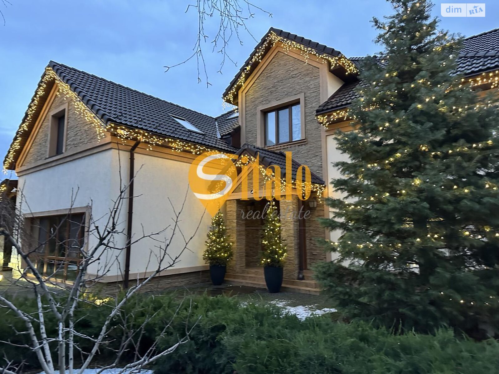 двухэтажный дом с верандой, 310 кв. м, кирпич. Продажа в Вишенки фото 1 двухэтажный дом с верандой, 310 кв. м, кирпич. Продажа в Вишенки фото 1