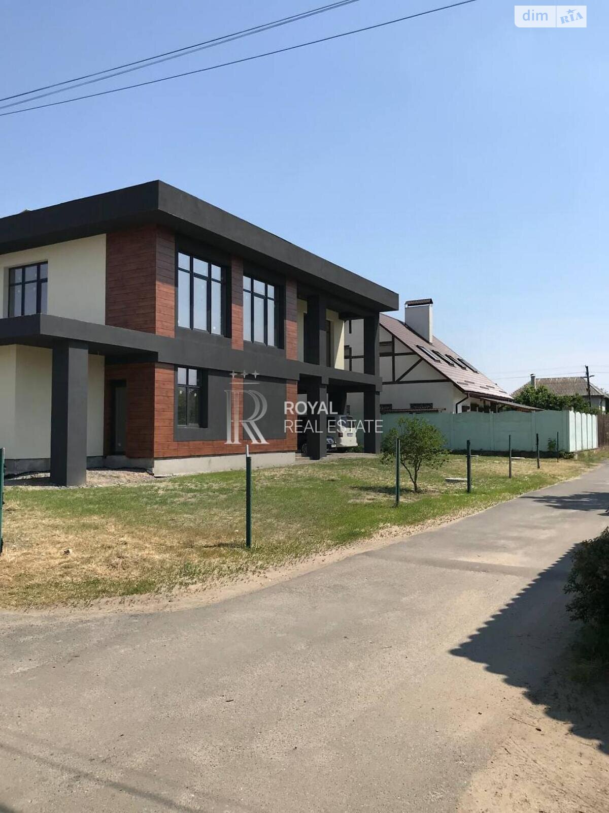 двухэтажный дом, 211 кв. м, кирпич. Продажа в Вишенки фото 1 двухэтажный дом, 211 кв. м, кирпич. Продажа в Вишенки фото 1
