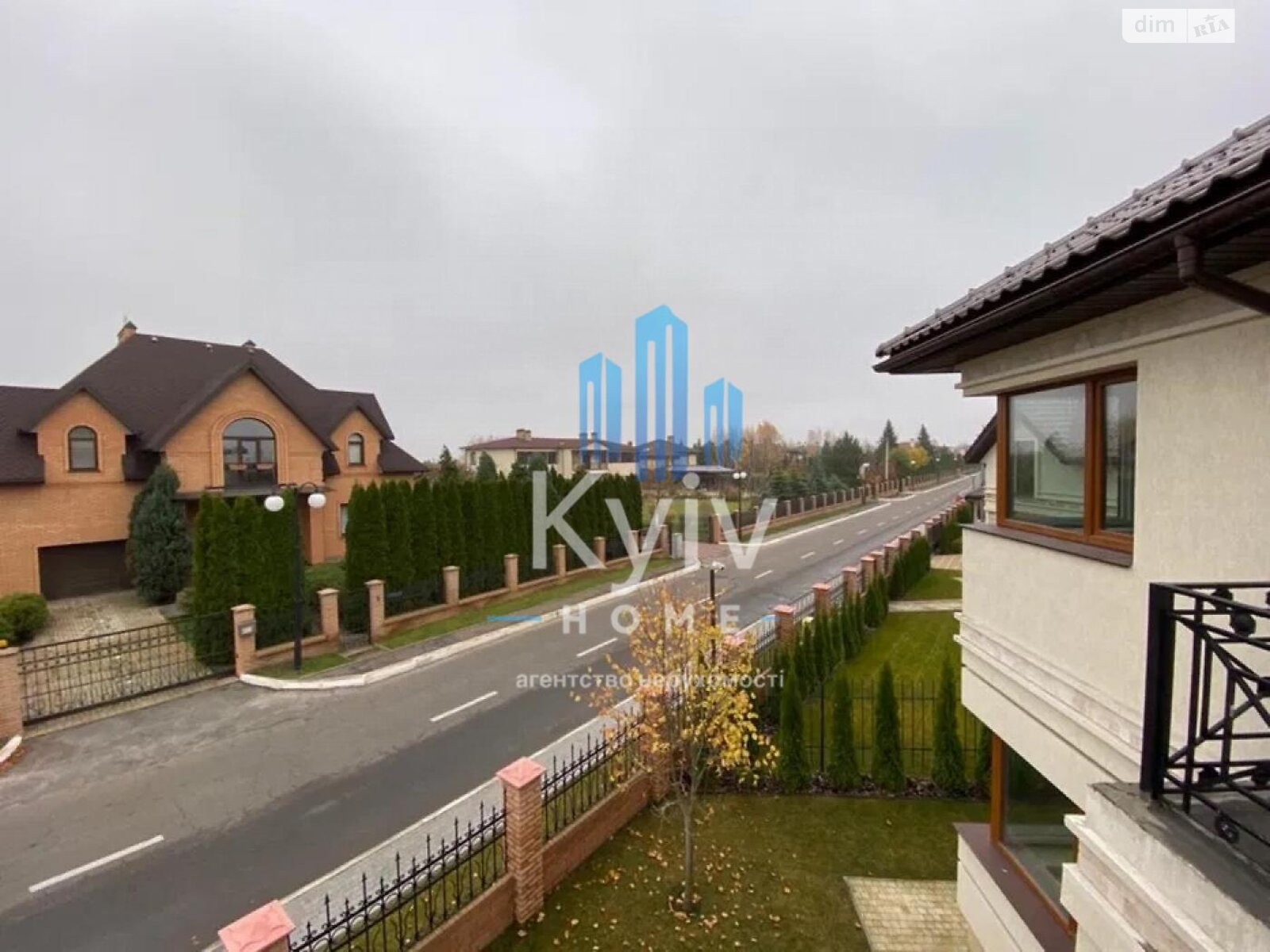двоповерховий будинок з гаражем, 220 кв. м, цегла. Продаж у Вишеньках фото 1 двоповерховий будинок з гаражем, 220 кв. м, цегла. Продаж у Вишеньках фото 1