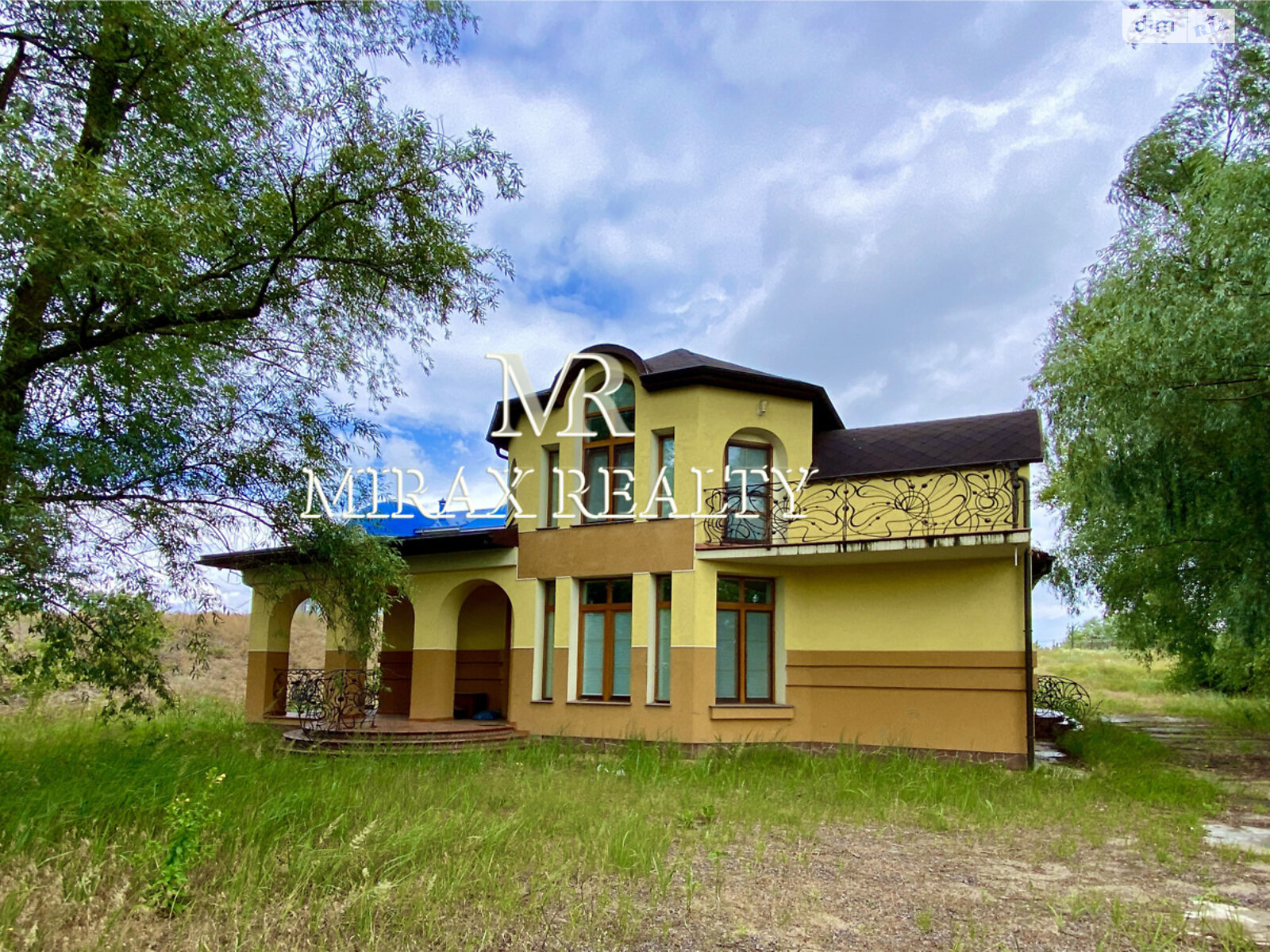 двухэтажный дом, 915.9 кв. м, кирпич. Продажа в Вишенки фото 1 двухэтажный дом, 915.9 кв. м, кирпич. Продажа в Вишенки фото 1