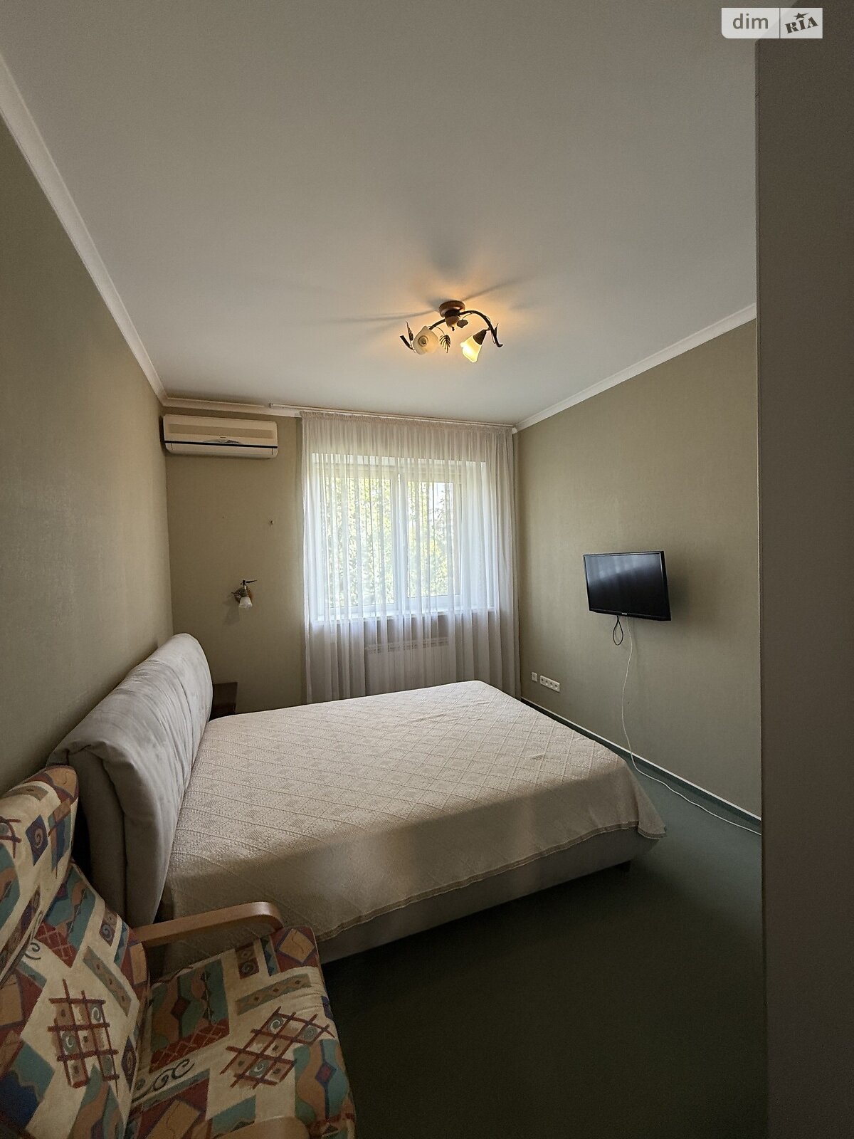 трехэтажный дом с гаражом, 230 кв. м, кирпич. Продажа в Вишенки фото 1 трехэтажный дом с гаражом, 230 кв. м, кирпич. Продажа в Вишенки фото 1