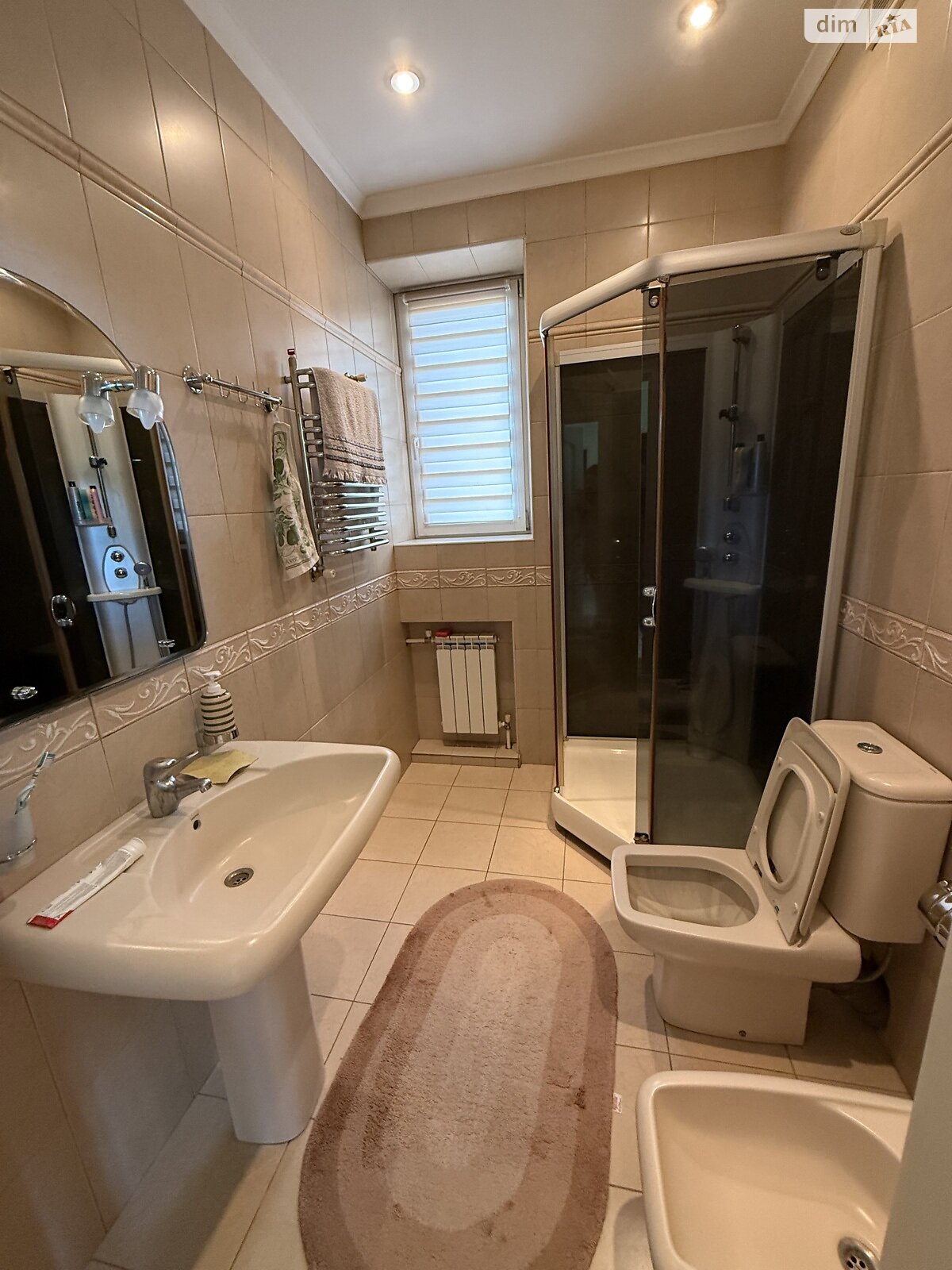 трехэтажный дом с гаражом, 230 кв. м, кирпич. Продажа в Вишенки фото 1 трехэтажный дом с гаражом, 230 кв. м, кирпич. Продажа в Вишенки фото 1