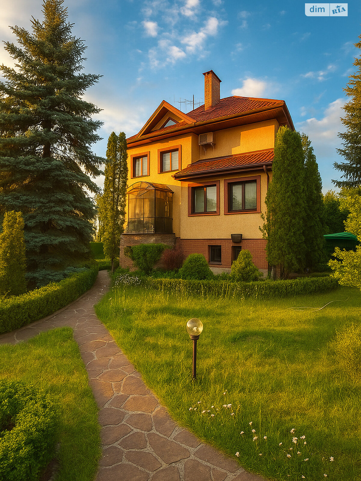 трехэтажный дом с гаражом, 230 кв. м, кирпич. Продажа в Вишенки фото 1 трехэтажный дом с гаражом, 230 кв. м, кирпич. Продажа в Вишенки фото 1