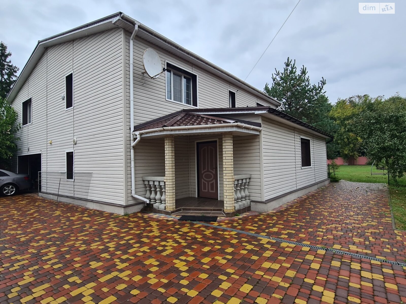 двухэтажный дом с гаражом, 265 кв. м, кирпич. Продажа в Вишенки фото 1 двухэтажный дом с гаражом, 265 кв. м, кирпич. Продажа в Вишенки фото 1