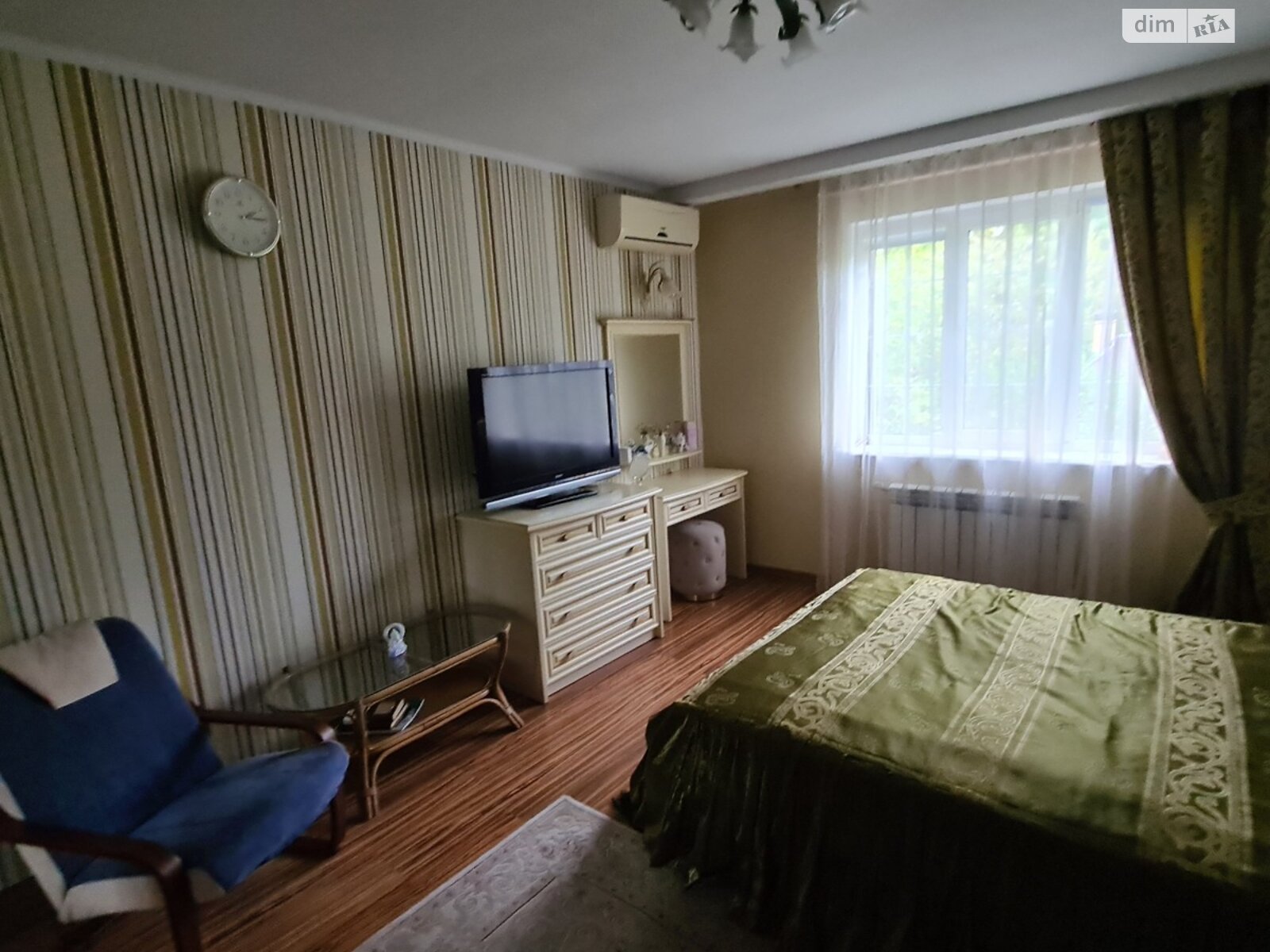 двухэтажный дом с гаражом, 265 кв. м, кирпич. Продажа в Вишенки фото 1 двухэтажный дом с гаражом, 265 кв. м, кирпич. Продажа в Вишенки фото 1