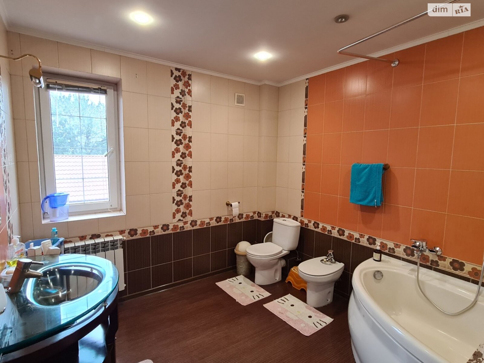 двухэтажный дом с гаражом, 265 кв. м, кирпич. Продажа в Вишенки фото 1 двухэтажный дом с гаражом, 265 кв. м, кирпич. Продажа в Вишенки фото 1