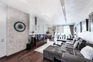 трехэтажный дом без мебели, 303 кв. м, кирпич. Продажа в Вишенки фото 2