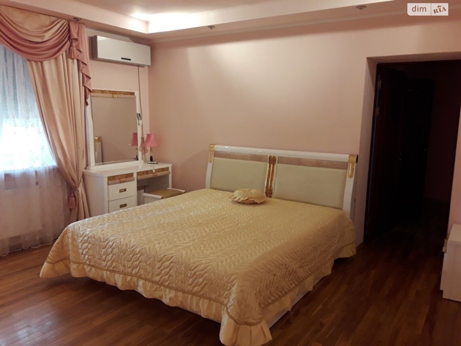 двухэтажный дом беседка, 230 кв. м, кирпич. Продажа в Вишенки фото 1