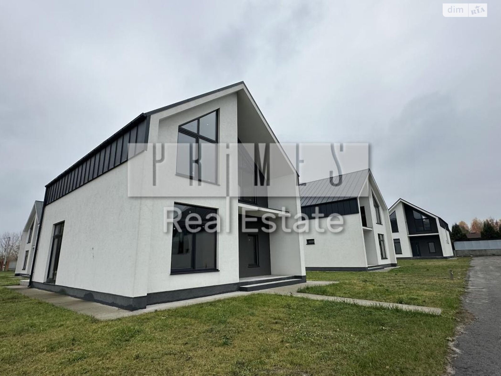 двухэтажный дом, 196 кв. м, кирпич. Продажа в Вишенки фото 1