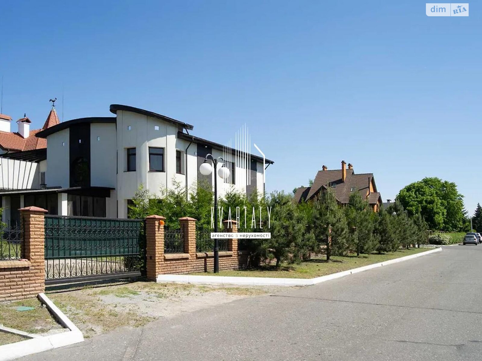 двоповерховий будинок з опаленням, 400 кв. м, цегла. Продаж у Вишеньках фото 1 двоповерховий будинок з опаленням, 400 кв. м, цегла. Продаж у Вишеньках фото 1