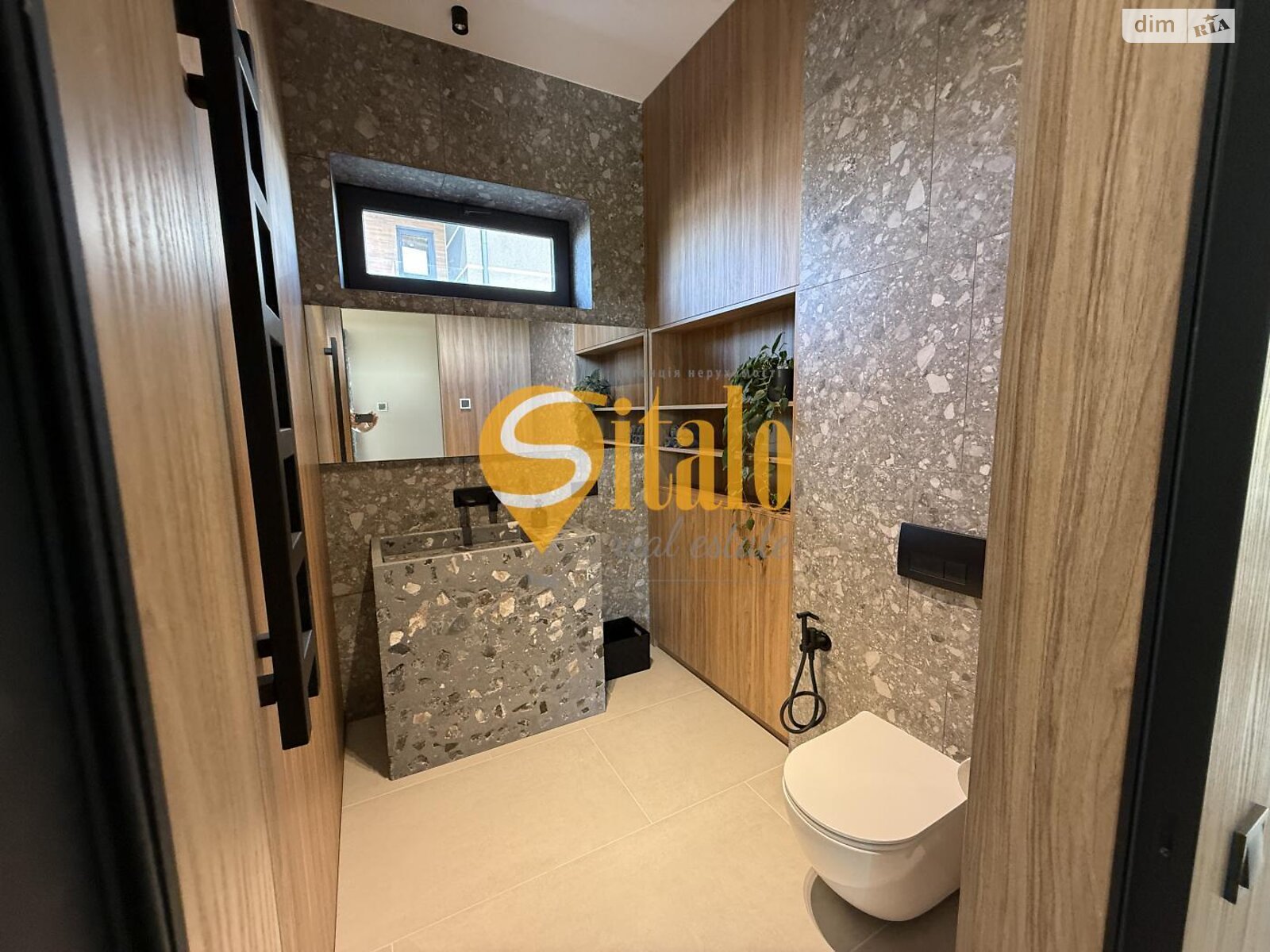 двоповерховий будинок з гаражем, 250 кв. м, цегла. Продаж у Вишеньках фото 1 двоповерховий будинок з гаражем, 250 кв. м, цегла. Продаж у Вишеньках фото 1