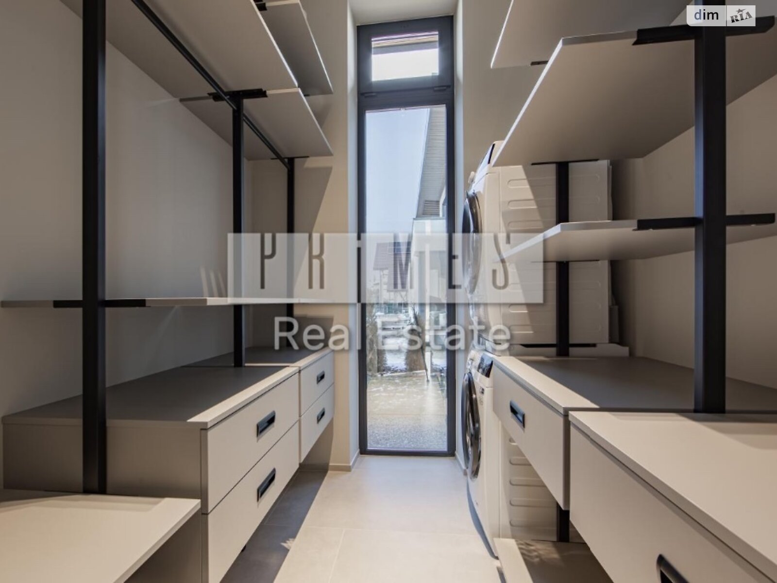 двухэтажный дом с верандой, 227.4 кв. м, кирпич. Продажа в Вишенки фото 1 двухэтажный дом с верандой, 227.4 кв. м, кирпич. Продажа в Вишенки фото 1