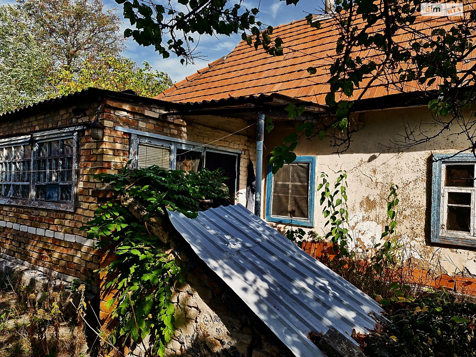 одноэтажный дом с гаражом, 51.1 кв. м, дерево и кирпич. Продажа в Вишенки фото 1 одноэтажный дом с гаражом, 51.1 кв. м, дерево и кирпич. Продажа в Вишенки фото 1