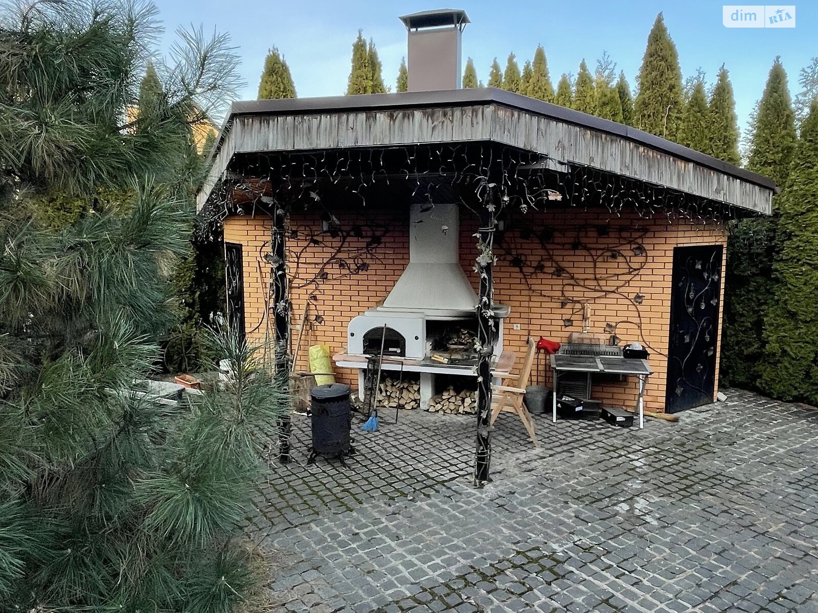 триповерховий будинок з верандою, 301.2 кв. м, цегла. Продаж у Вишеньках фото 1 триповерховий будинок з верандою, 301.2 кв. м, цегла. Продаж у Вишеньках фото 1