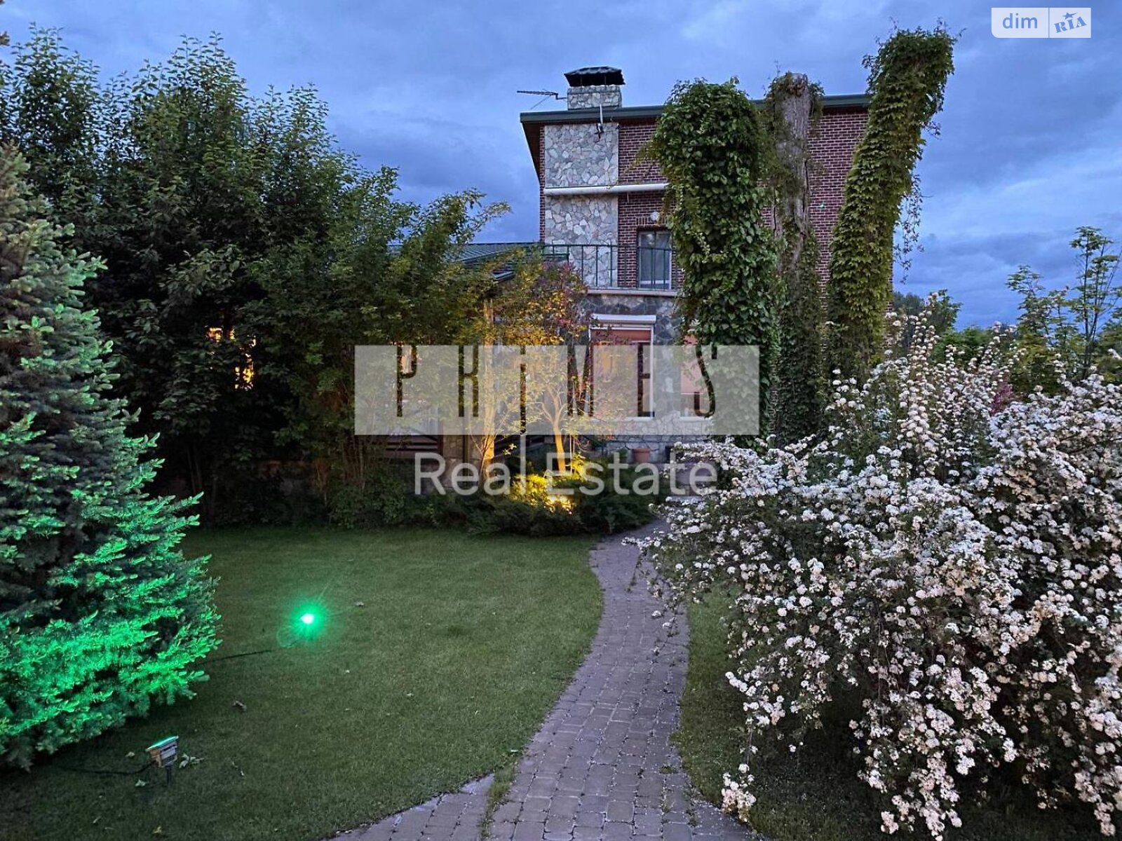 двухэтажный дом с верандой, 186.3 кв. м, кирпич. Продажа в Вишенки фото 1