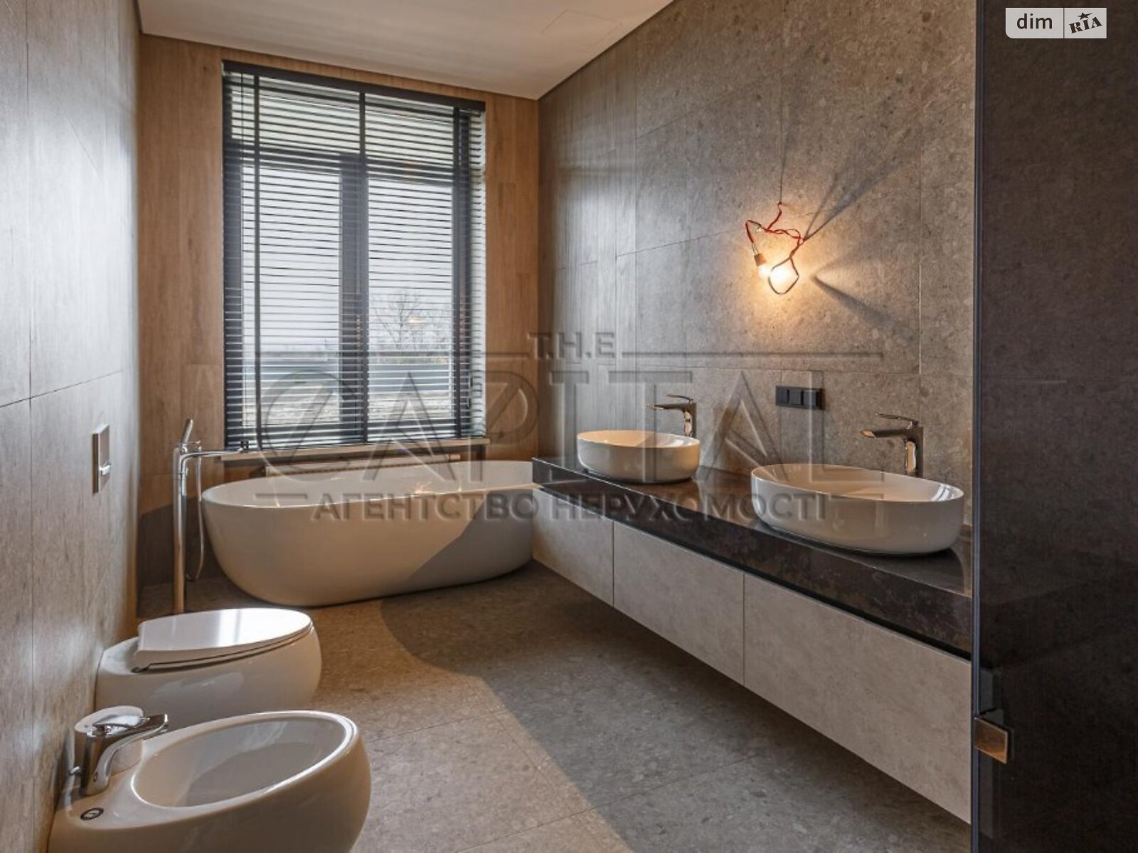 двухэтажный дом, 280 кв. м, кирпич. Продажа в Вишенки фото 1 двухэтажный дом, 280 кв. м, кирпич. Продажа в Вишенки фото 1