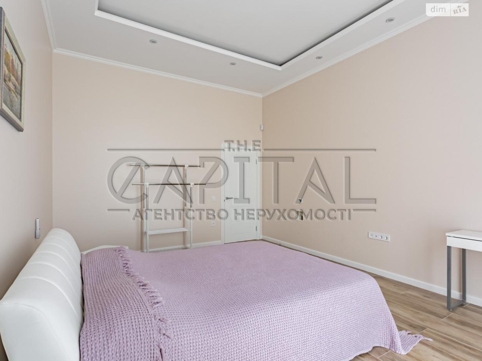 одноэтажный дом с гаражом, 453 кв. м, кирпич. Продажа в Вишенки фото 1 одноэтажный дом с гаражом, 453 кв. м, кирпич. Продажа в Вишенки фото 1