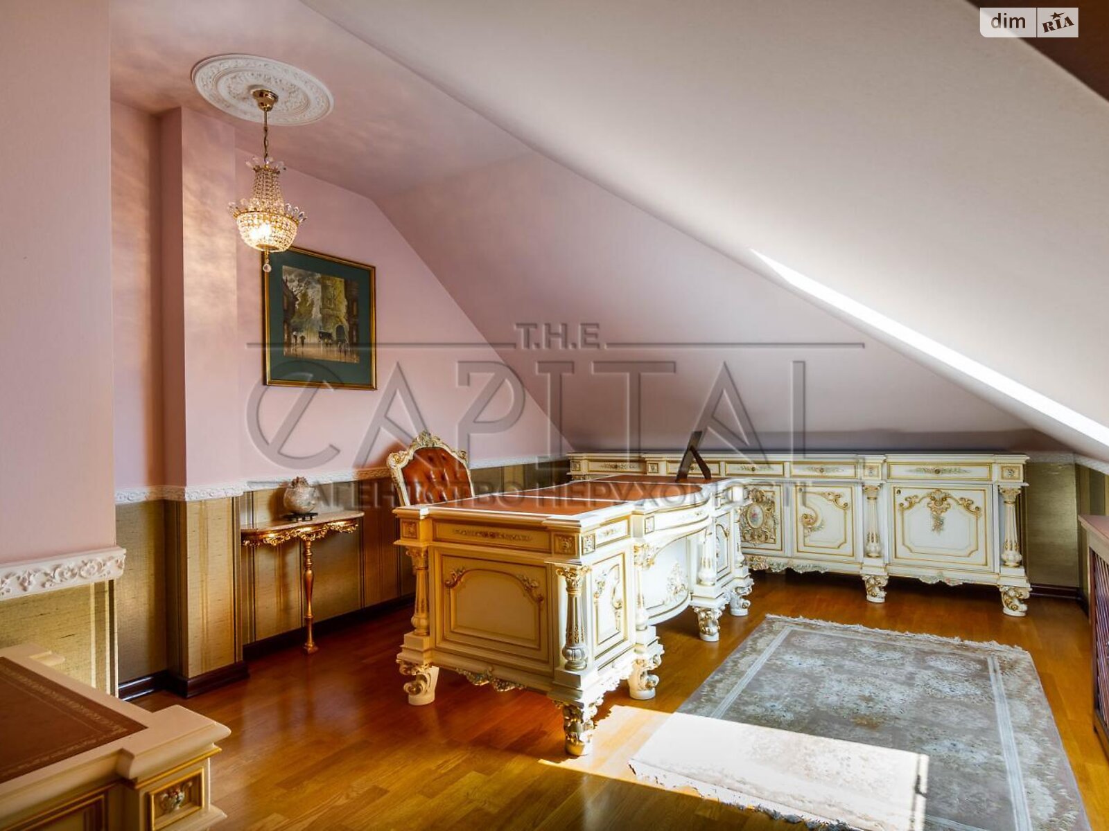 трехэтажный дом, 680 кв. м, кирпич. Продажа в Вишенки фото 1 трехэтажный дом, 680 кв. м, кирпич. Продажа в Вишенки фото 1