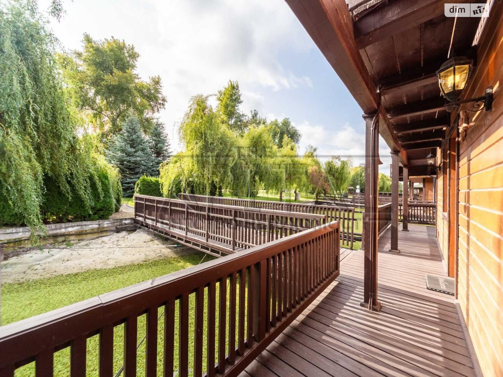 двухэтажный дом, 200 кв. м, кирпич. Продажа в Вишенки фото 1 двухэтажный дом, 200 кв. м, кирпич. Продажа в Вишенки фото 1