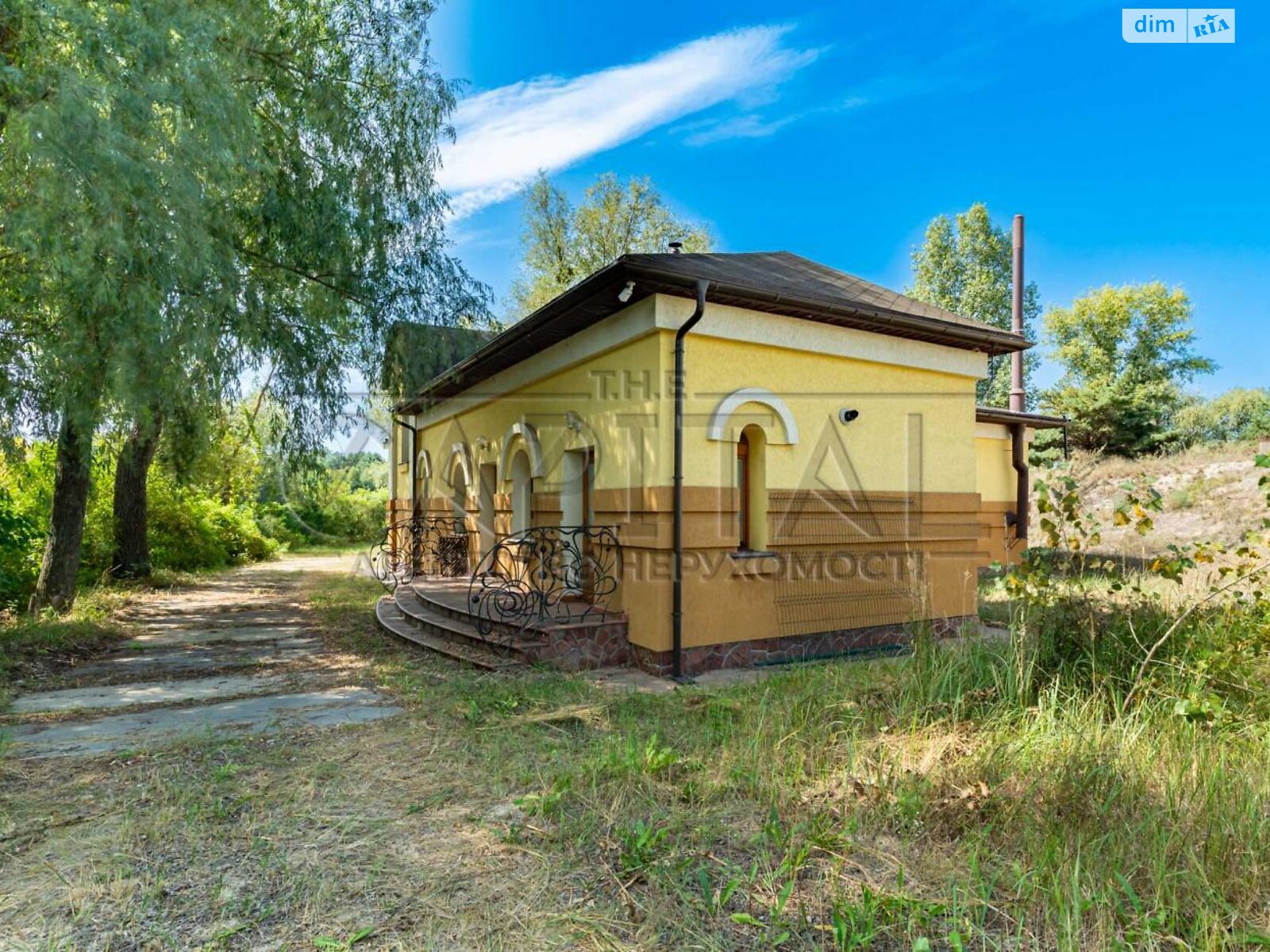триповерховий будинок, 1000 кв. м, кирпич. Продаж у Вишеньках фото 1 триповерховий будинок, 1000 кв. м, кирпич. Продаж у Вишеньках фото 1