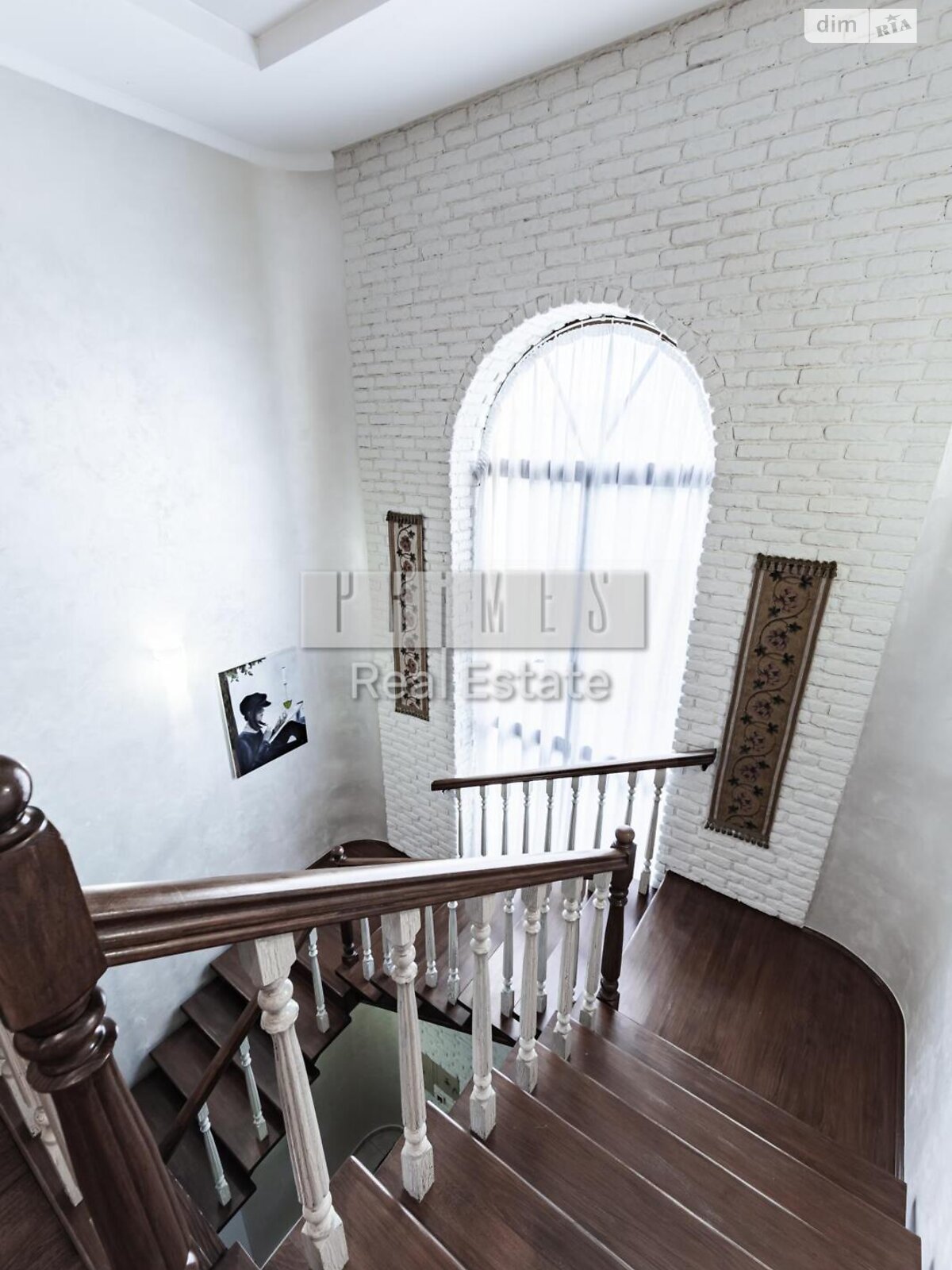 триповерховий будинок з верандою, 456.8 кв. м, цегла. Продаж у Вишеньках фото 1 триповерховий будинок з верандою, 456.8 кв. м, цегла. Продаж у Вишеньках фото 1