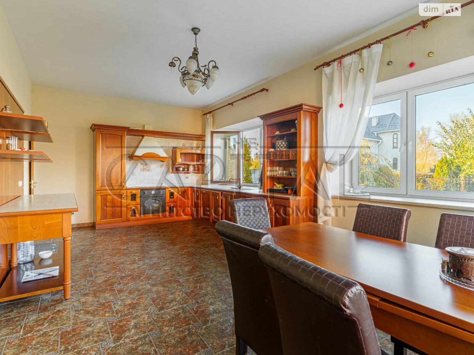 двоповерховий будинок з гаражем, 735 кв. м, цегла. Продаж у Вишеньках фото 1