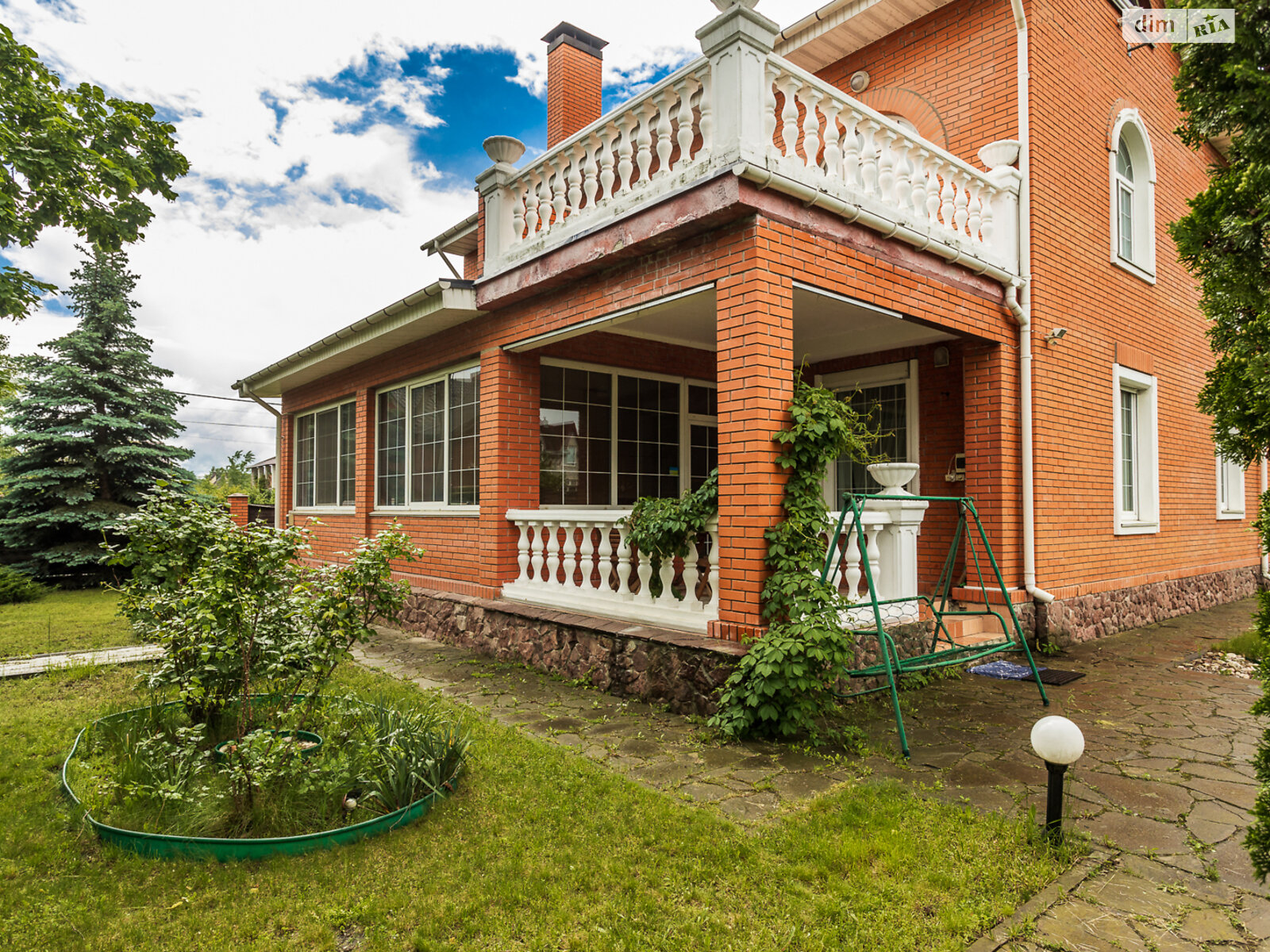 двухэтажный дом, 395.4 кв. м, кирпич. Продажа в Вишенки фото 1