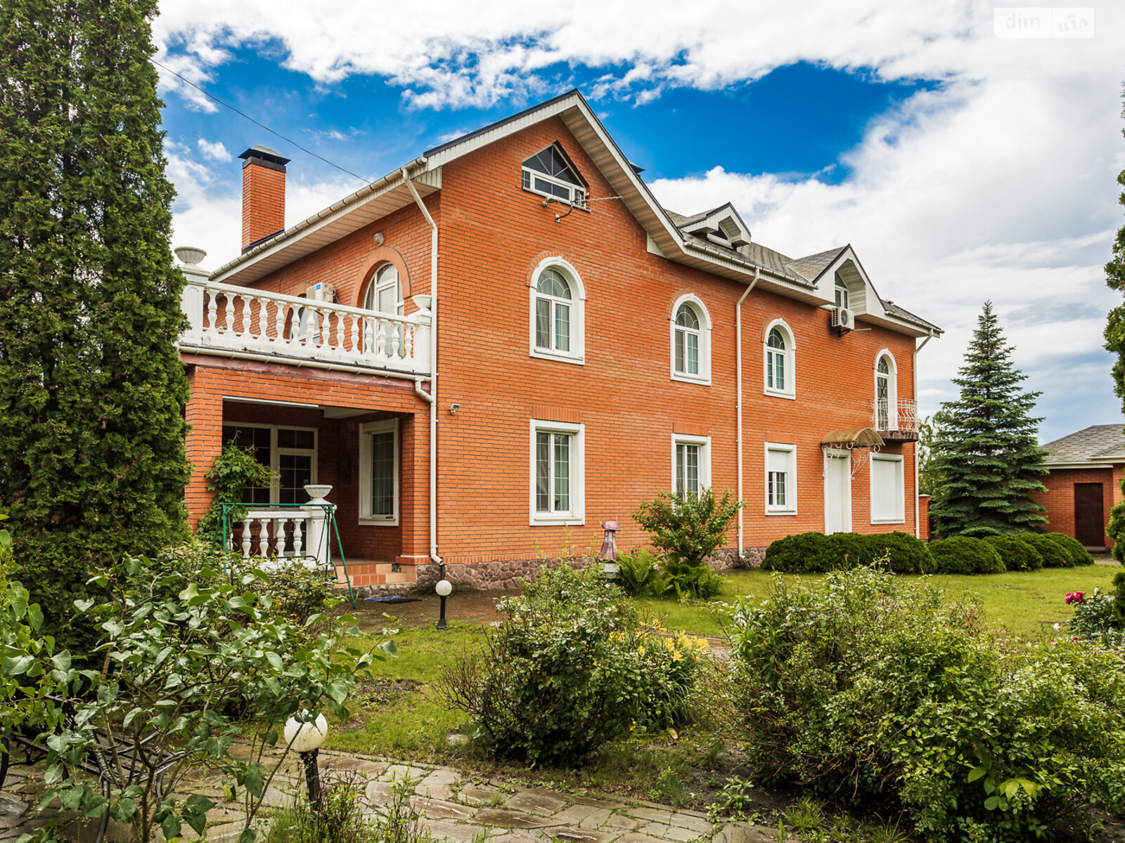 двухэтажный дом, 395.4 кв. м, кирпич. Продажа в Вишенки фото 1