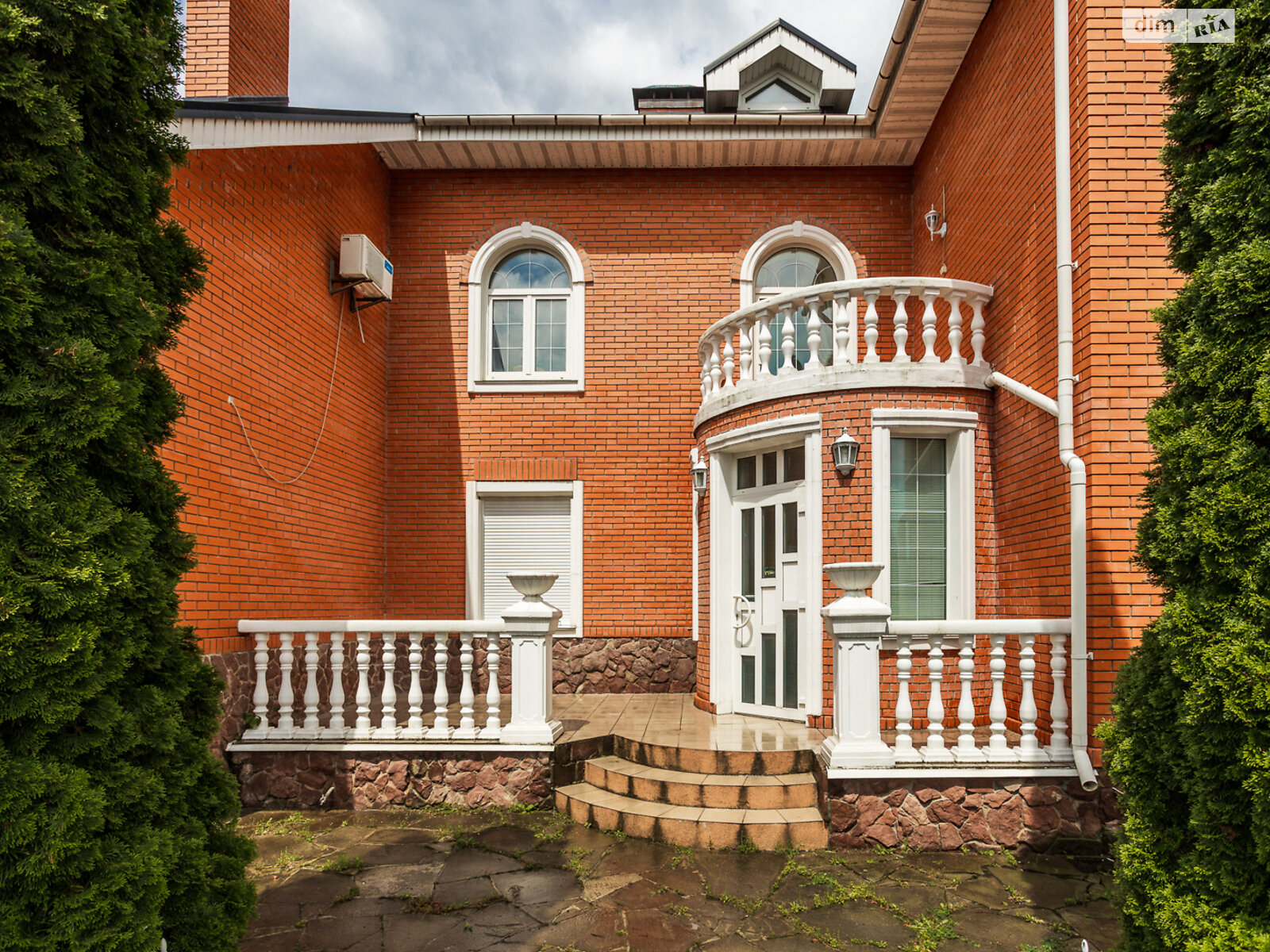 двухэтажный дом, 395.4 кв. м, кирпич. Продажа в Вишенки фото 1