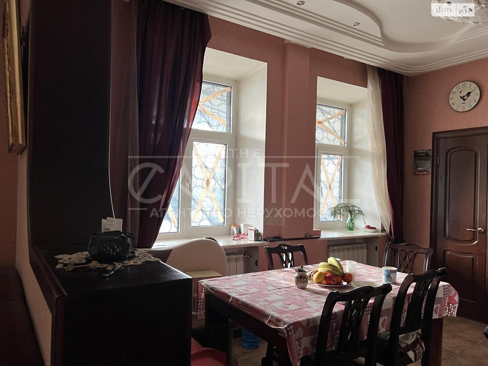 трехэтажный дом, 380 кв. м, кирпич. Продажа в Вишенки фото 1