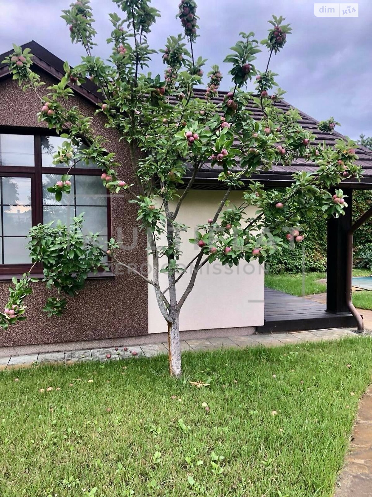 триповерховий будинок з гаражем, 495.8 кв. м, цегла. Продаж у Вишеньках фото 1 триповерховий будинок з гаражем, 495.8 кв. м, цегла. Продаж у Вишеньках фото 1