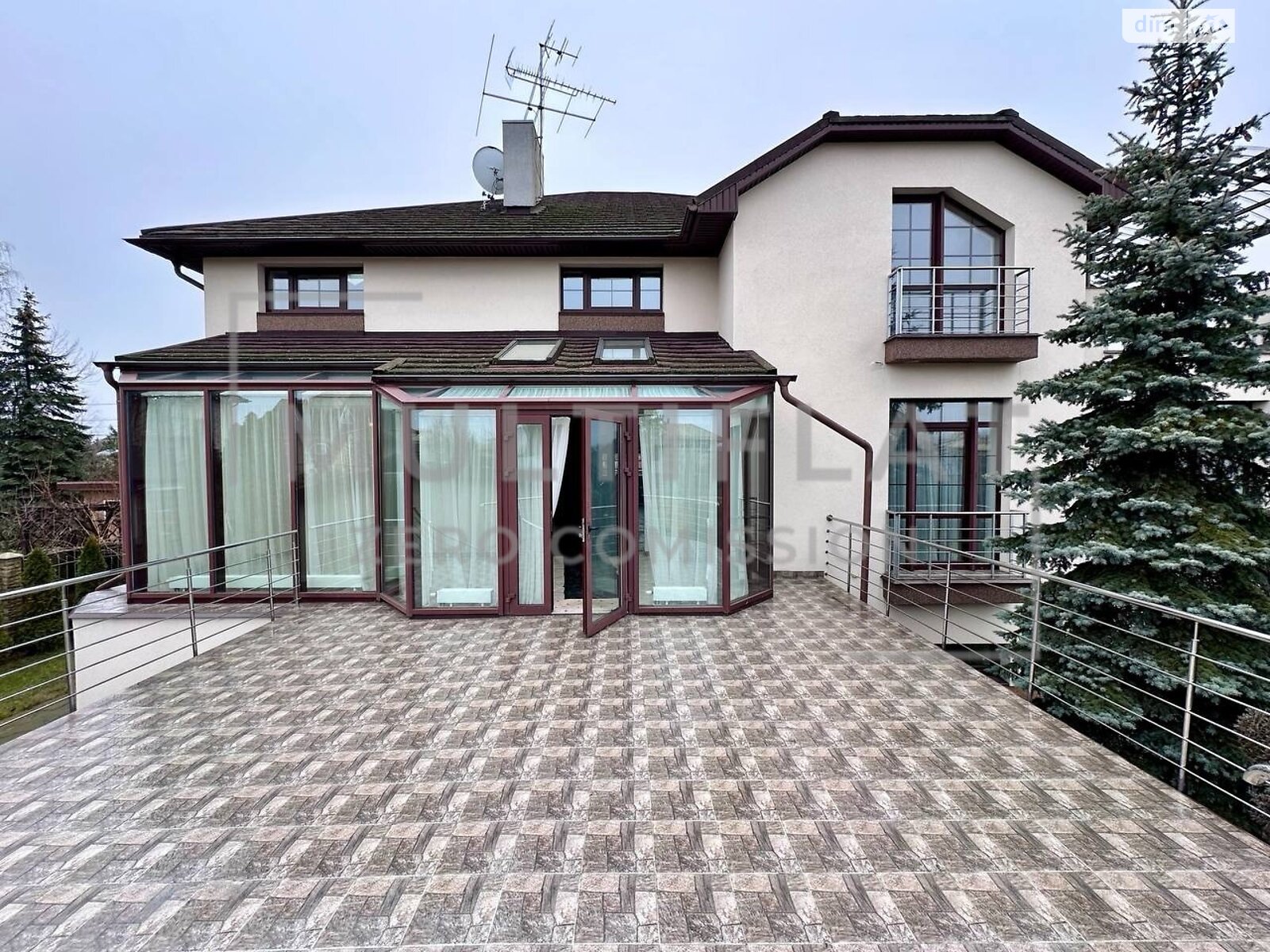 триповерховий будинок з гаражем, 495.8 кв. м, цегла. Продаж у Вишеньках фото 1 триповерховий будинок з гаражем, 495.8 кв. м, цегла. Продаж у Вишеньках фото 1