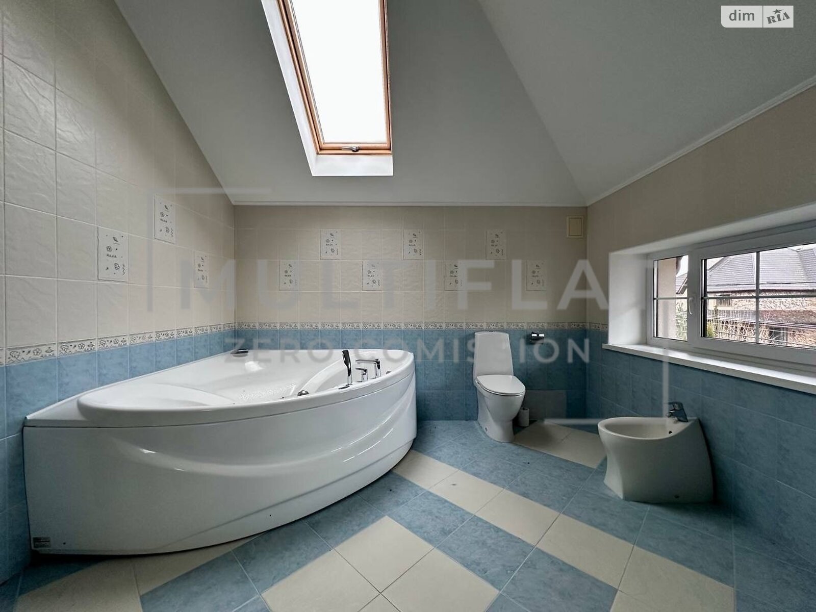 триповерховий будинок з гаражем, 495.8 кв. м, цегла. Продаж у Вишеньках фото 1 триповерховий будинок з гаражем, 495.8 кв. м, цегла. Продаж у Вишеньках фото 1