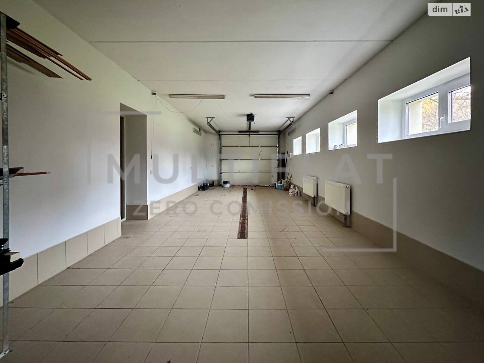 триповерховий будинок з гаражем, 495.8 кв. м, цегла. Продаж у Вишеньках фото 1 триповерховий будинок з гаражем, 495.8 кв. м, цегла. Продаж у Вишеньках фото 1