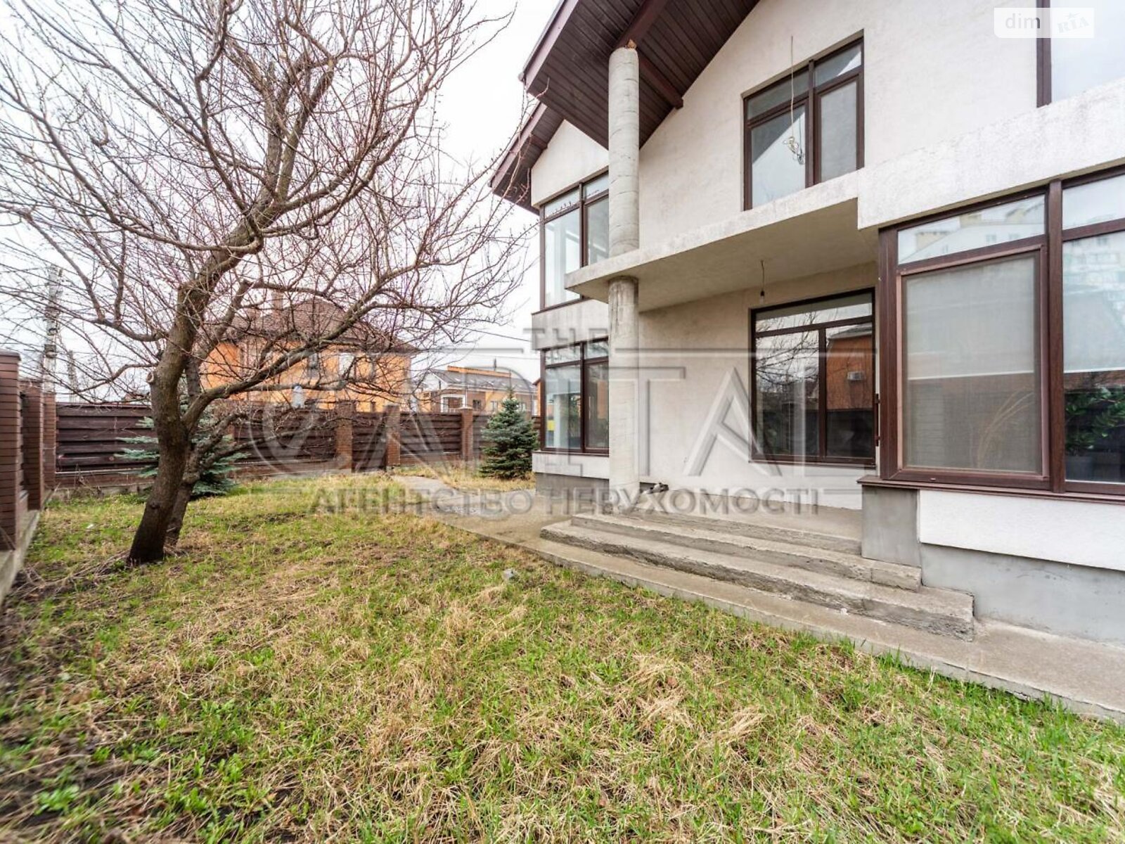 двухэтажный дом, 279 кв. м, кирпич. Продажа в Вишневом фото 1 двухэтажный дом, 279 кв. м, кирпич. Продажа в Вишневом фото 1