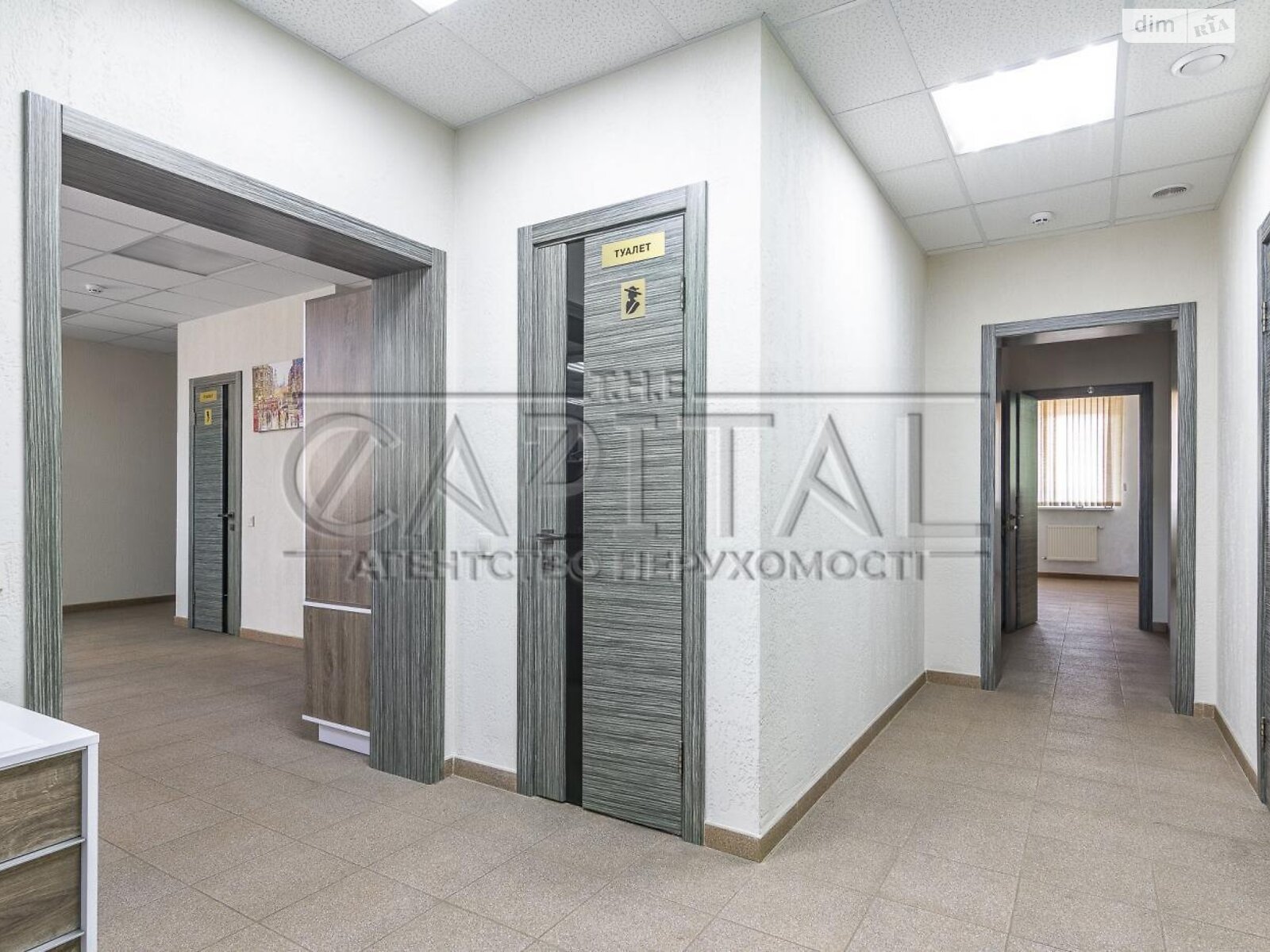трехэтажный дом с балконом, 783.3 кв. м, кирпич. Продажа в Вишневом фото 1 трехэтажный дом с балконом, 783.3 кв. м, кирпич. Продажа в Вишневом фото 1